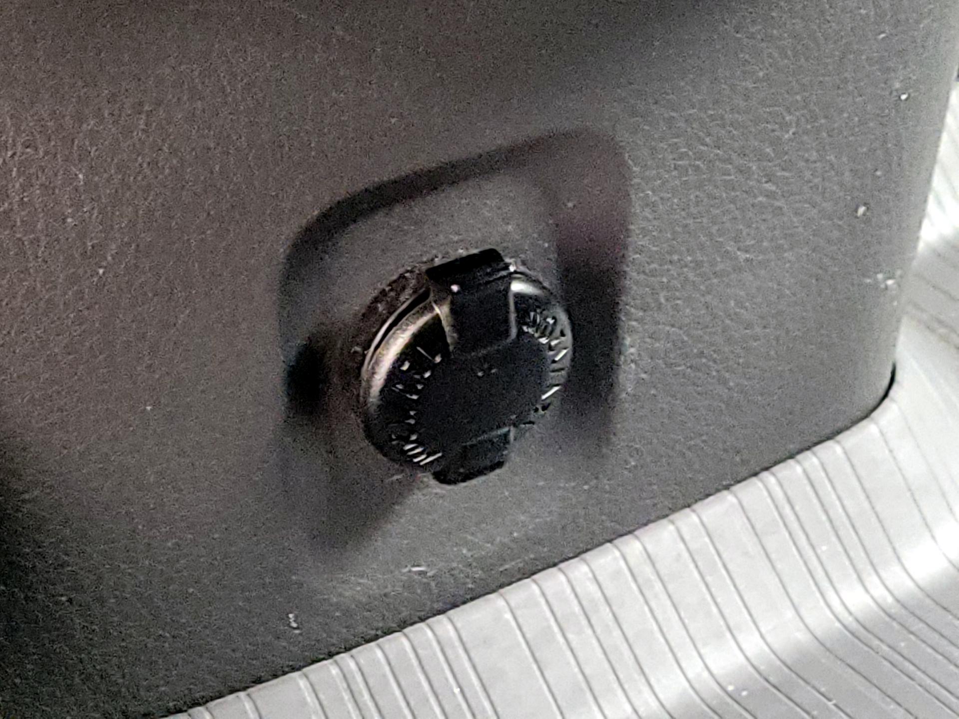 Thumbnail: 2024 Toyota Sienna - 18