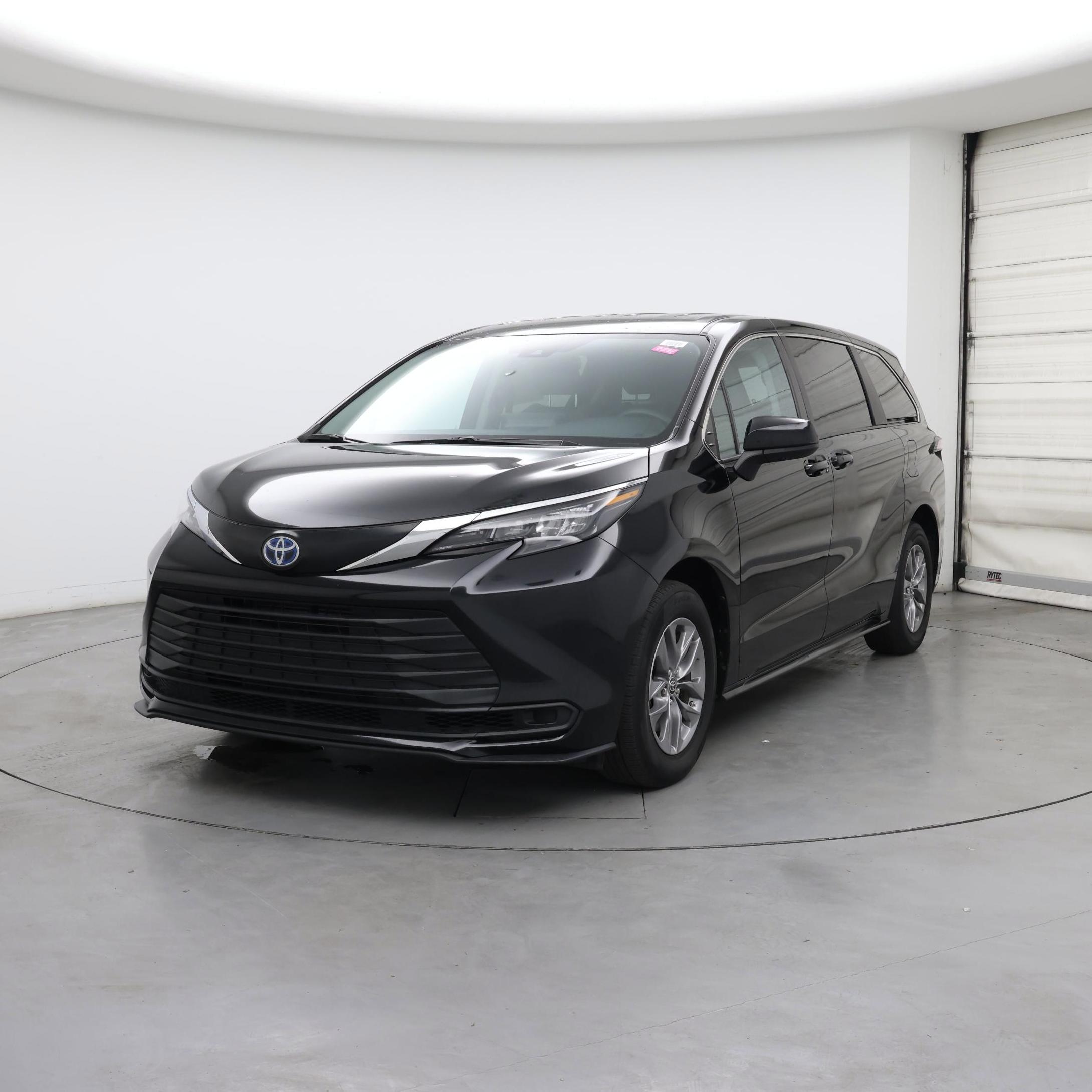 Thumbnail: 2024 Toyota Sienna - 4