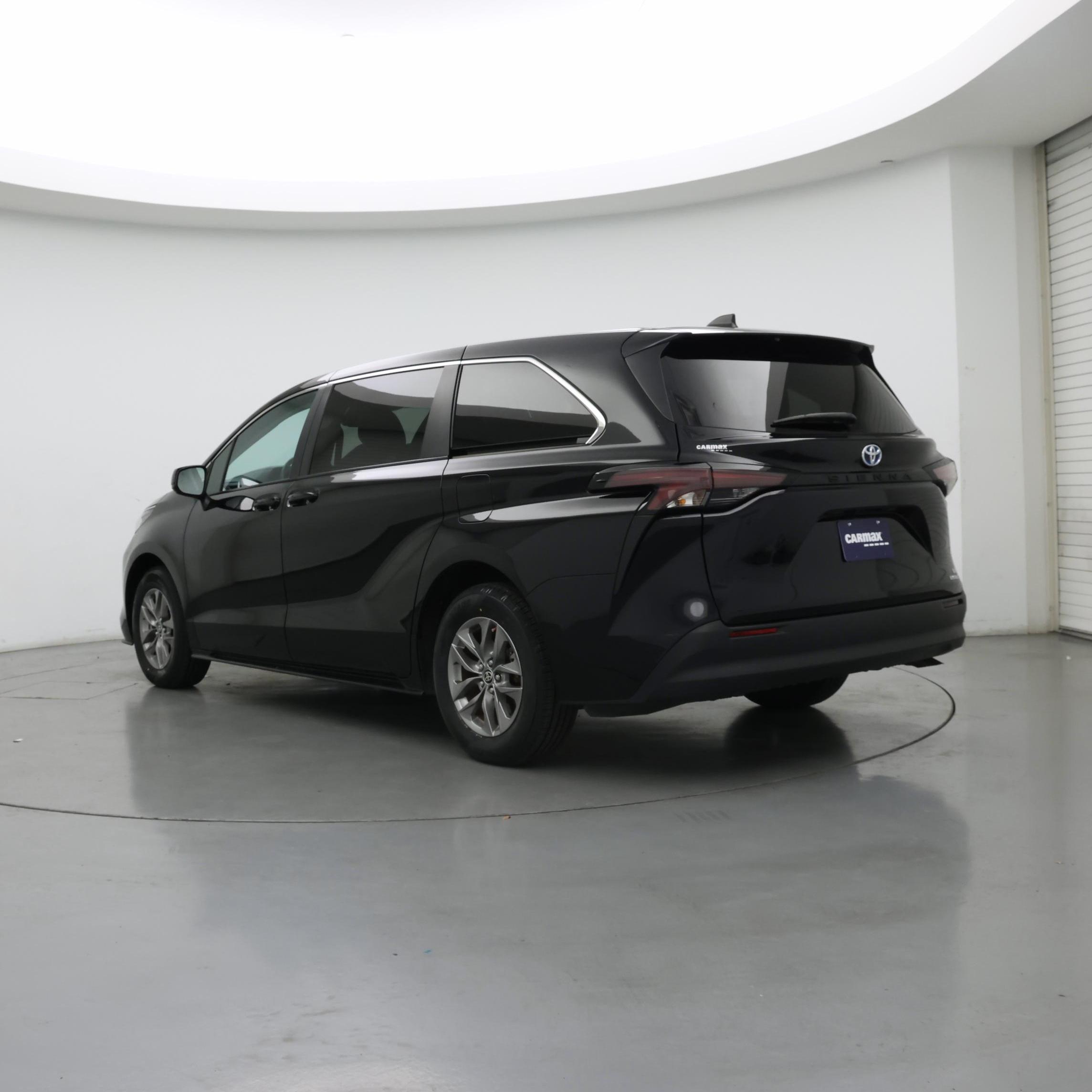 Thumbnail: 2024 Toyota Sienna - 2