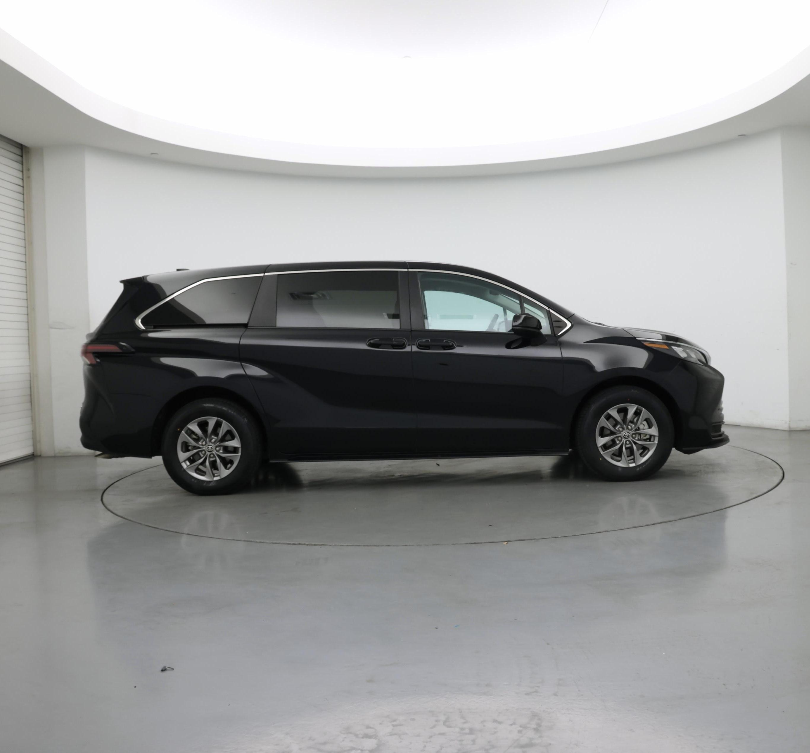 Thumbnail: 2024 Toyota Sienna - 7