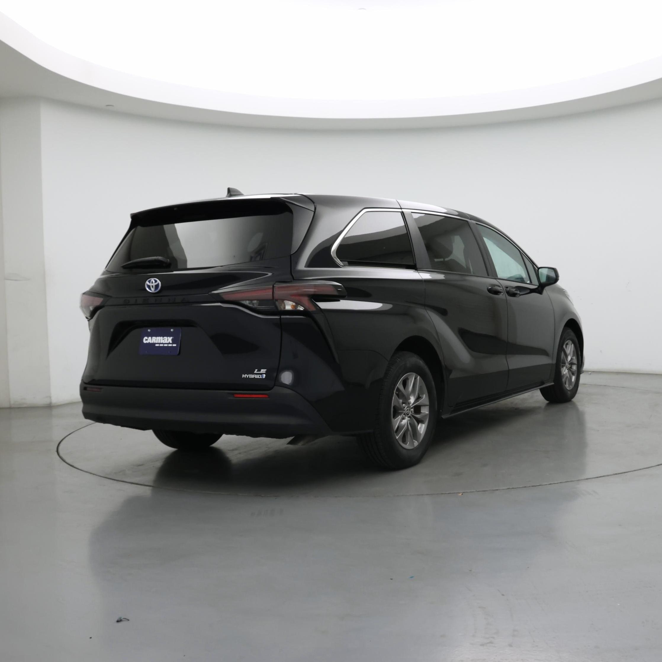 Thumbnail: 2024 Toyota Sienna - 8