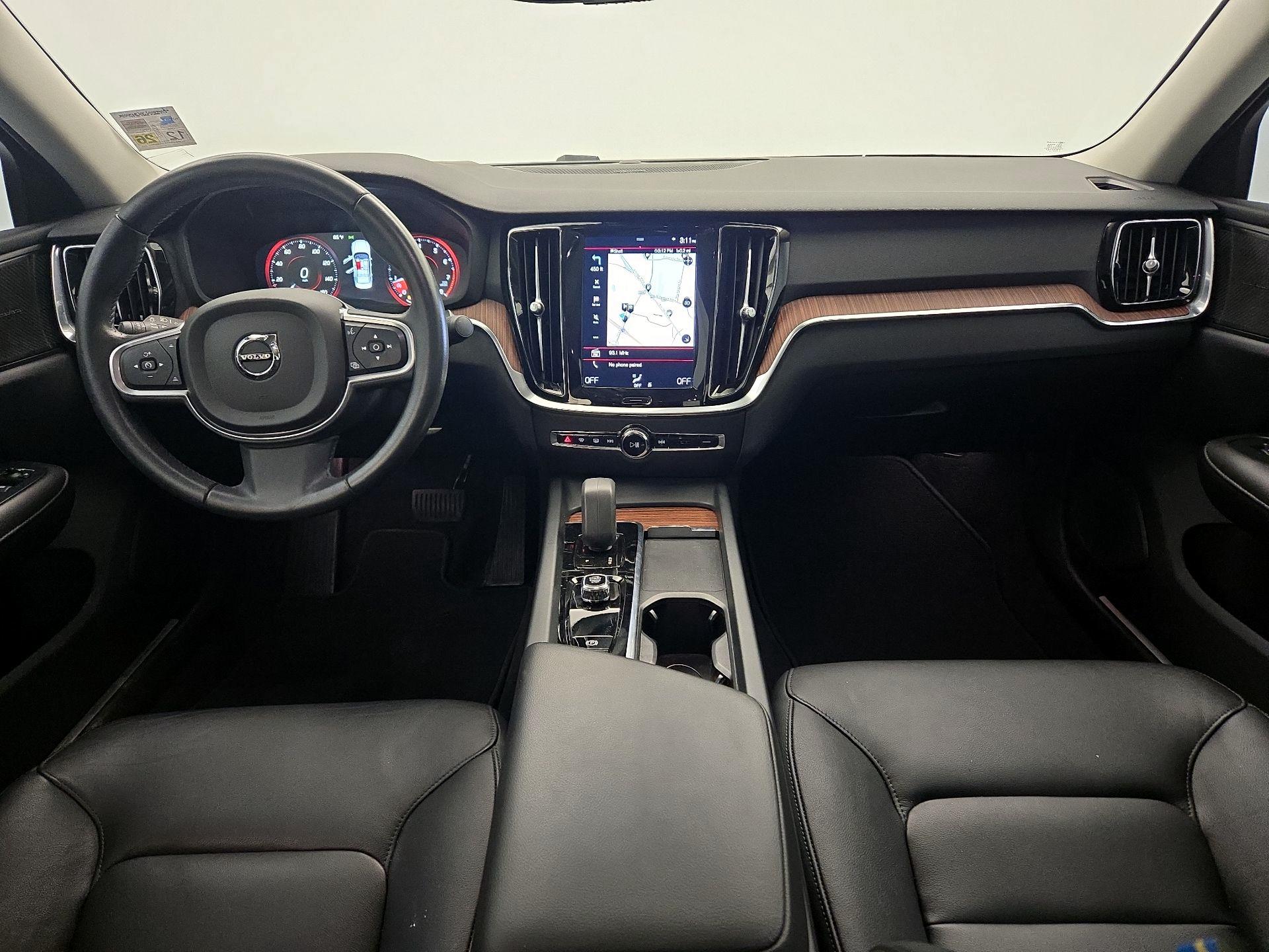 Thumbnail: 2022 Volvo S60 - 9