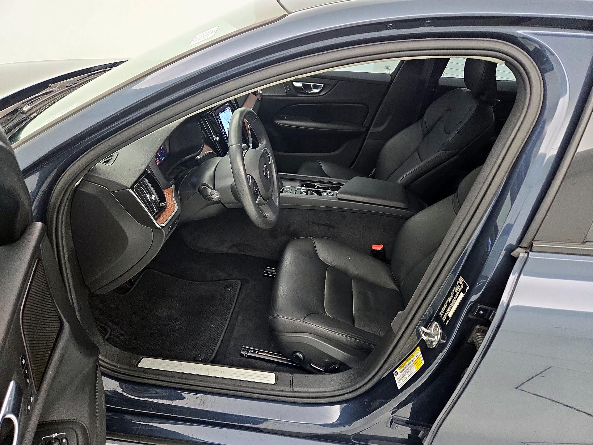 Thumbnail: 2022 Volvo S60 - 11