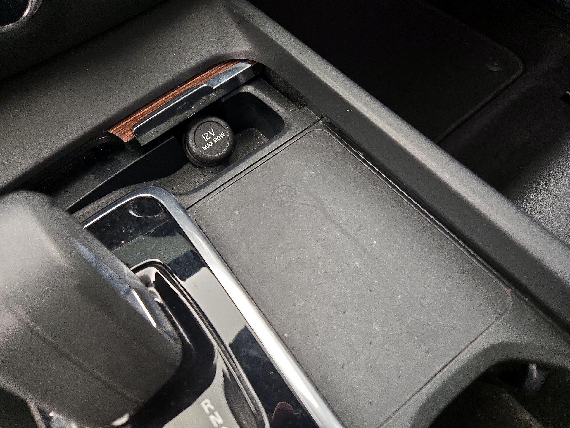 Thumbnail: 2022 Volvo S60 - 19