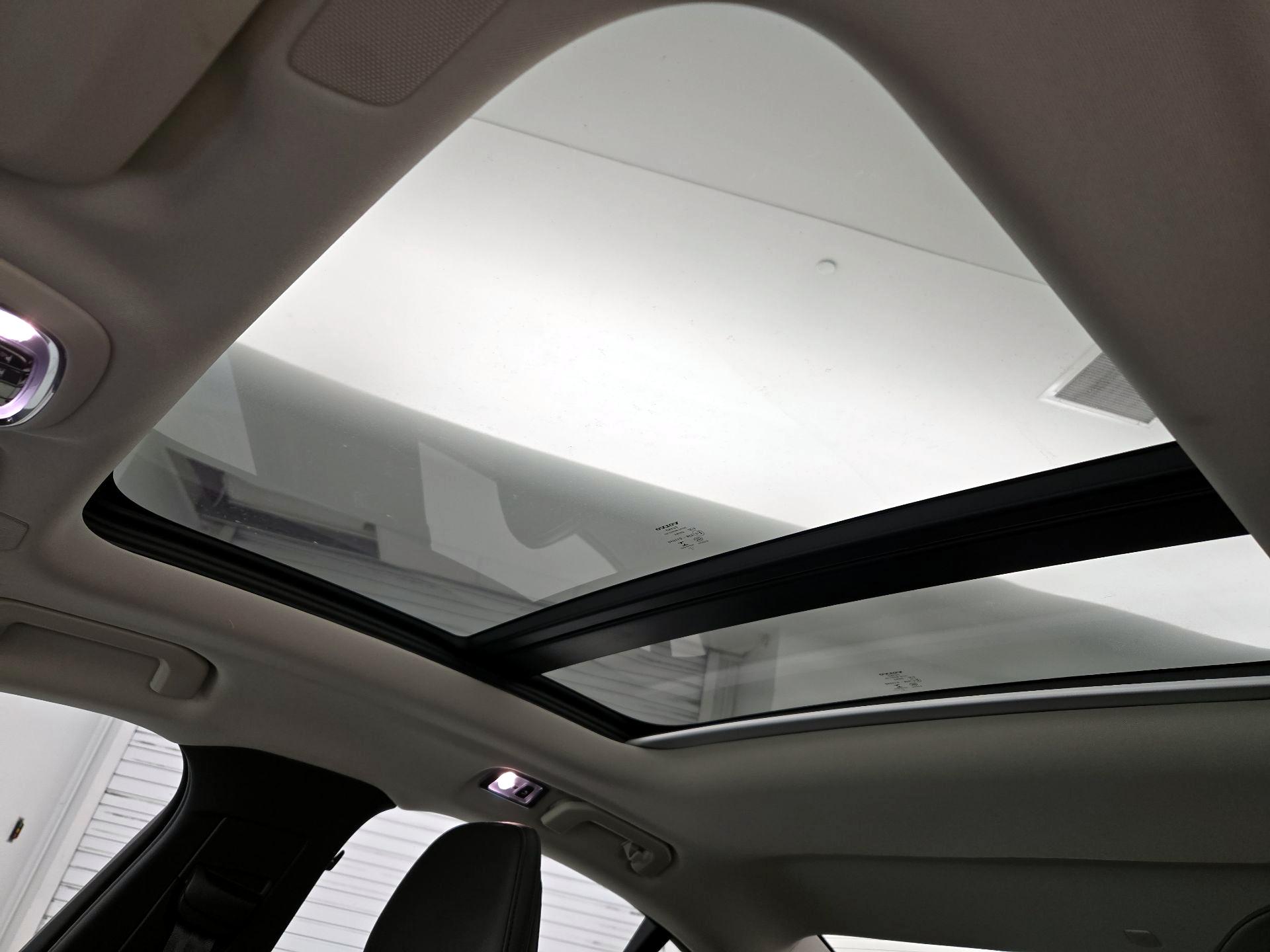 Thumbnail: 2022 Volvo S60 - 20