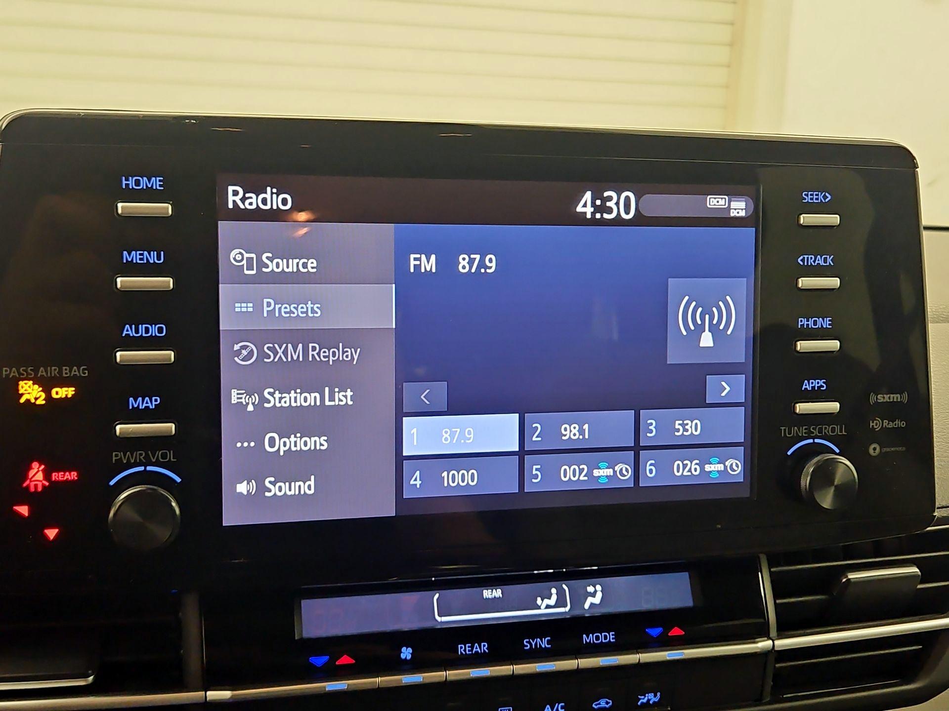 Thumbnail: 2024 Toyota Sienna - 15