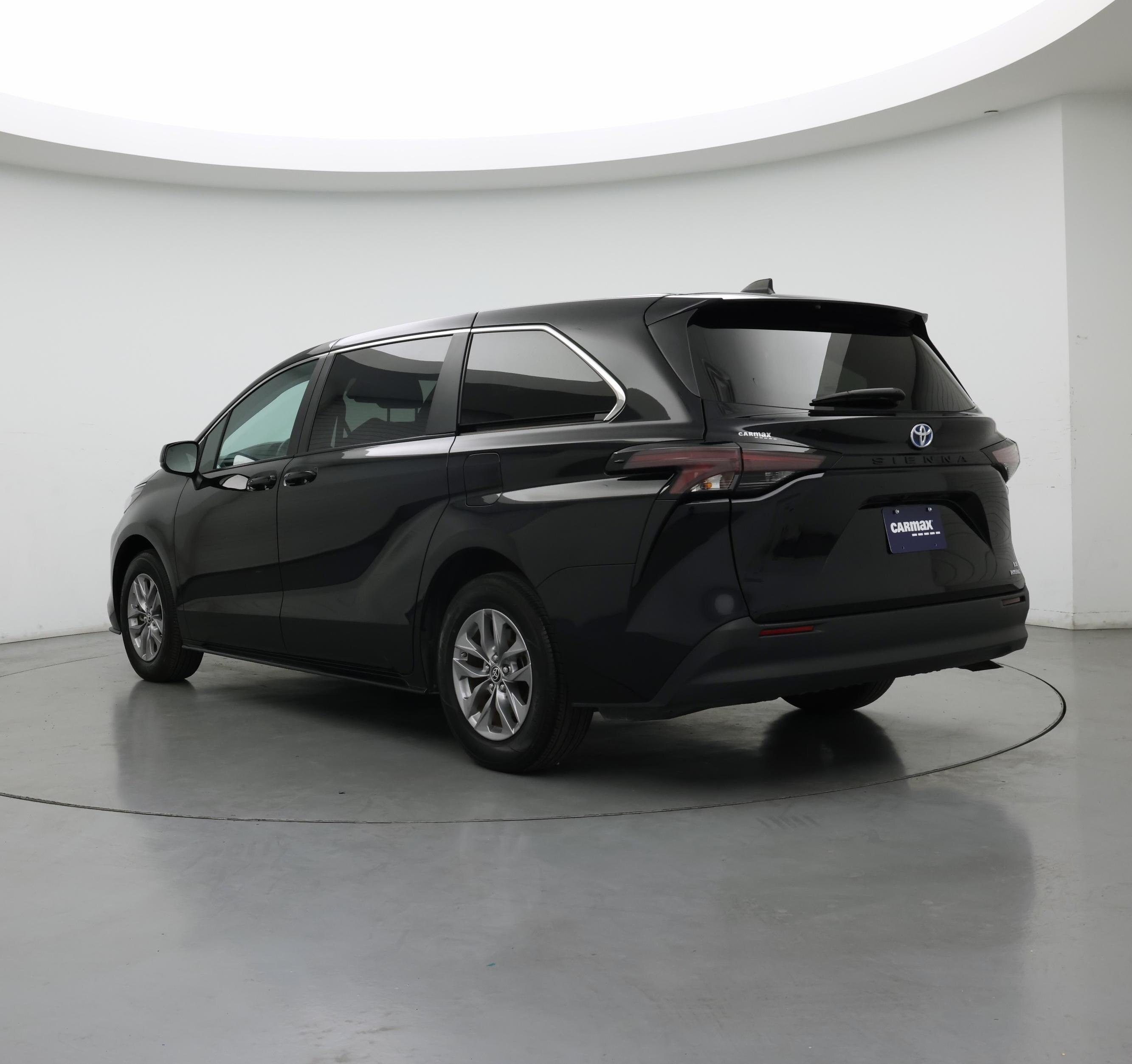 Thumbnail: 2024 Toyota Sienna - 2