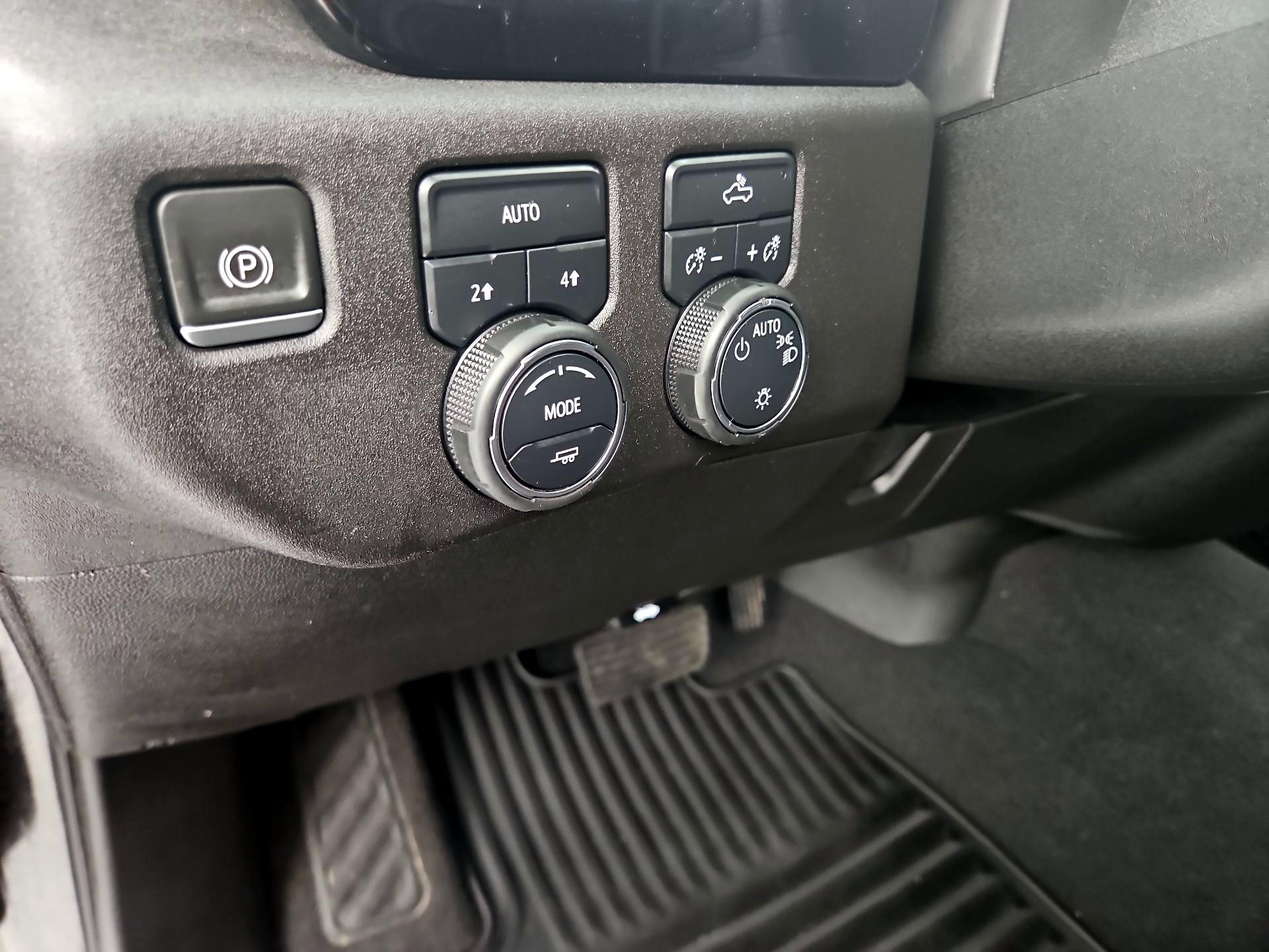 Thumbnail: 2024 Chevrolet Silverado 1500 - 13