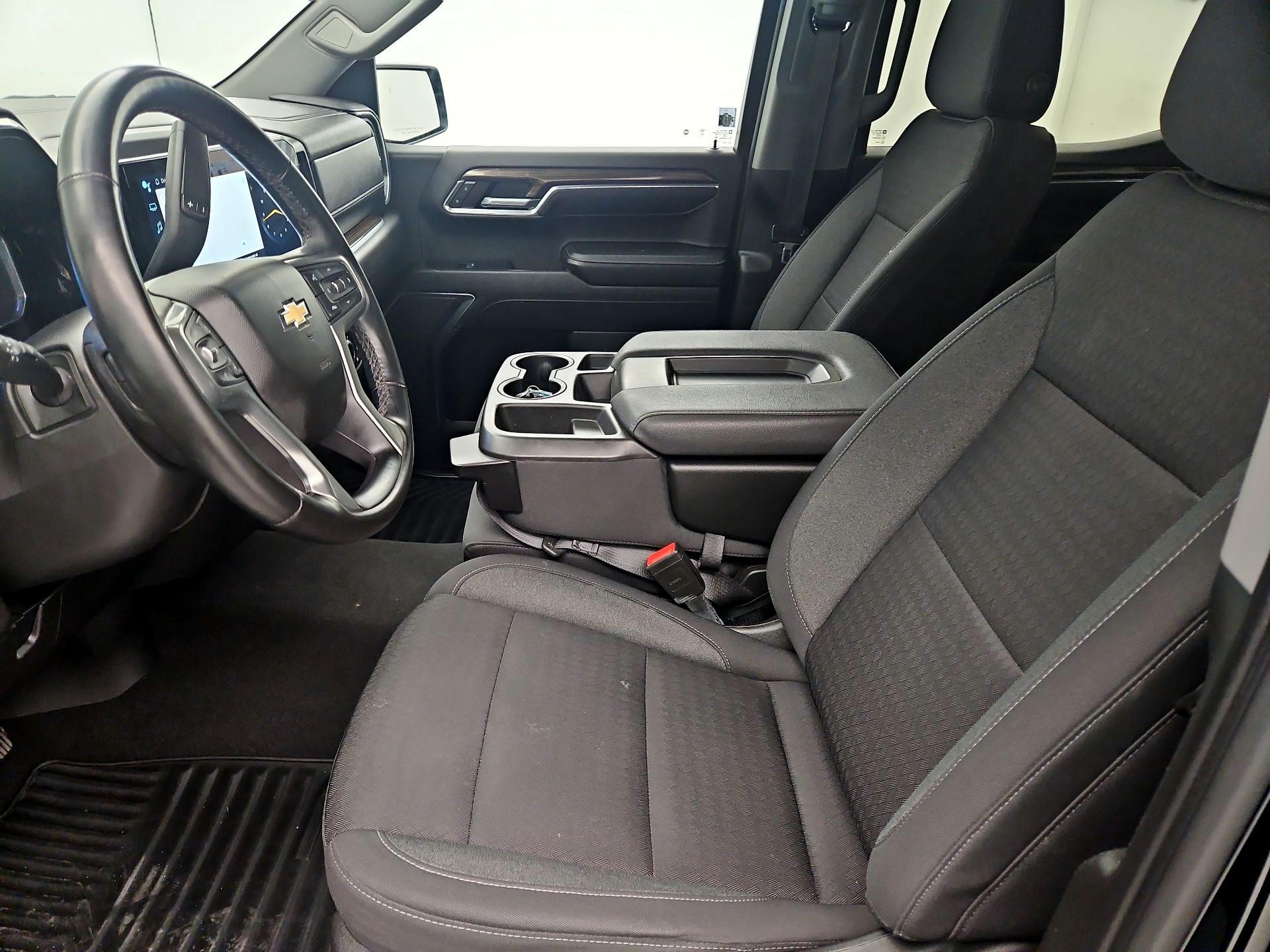 Thumbnail: 2023 Chevrolet Silverado 1500 - 11