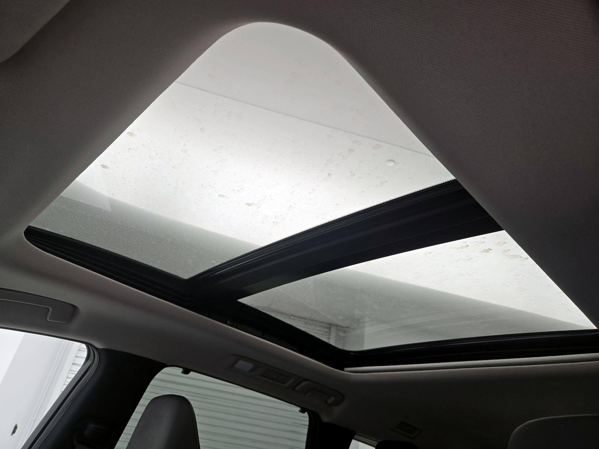 Thumbnail: 2023 INFINITI QX60 - 20