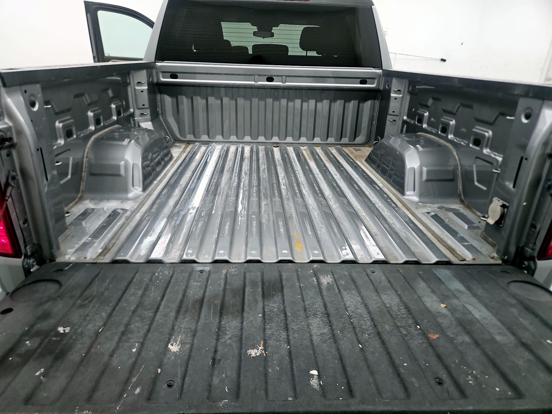 Thumbnail: 2023 Chevrolet Silverado 1500 - 18