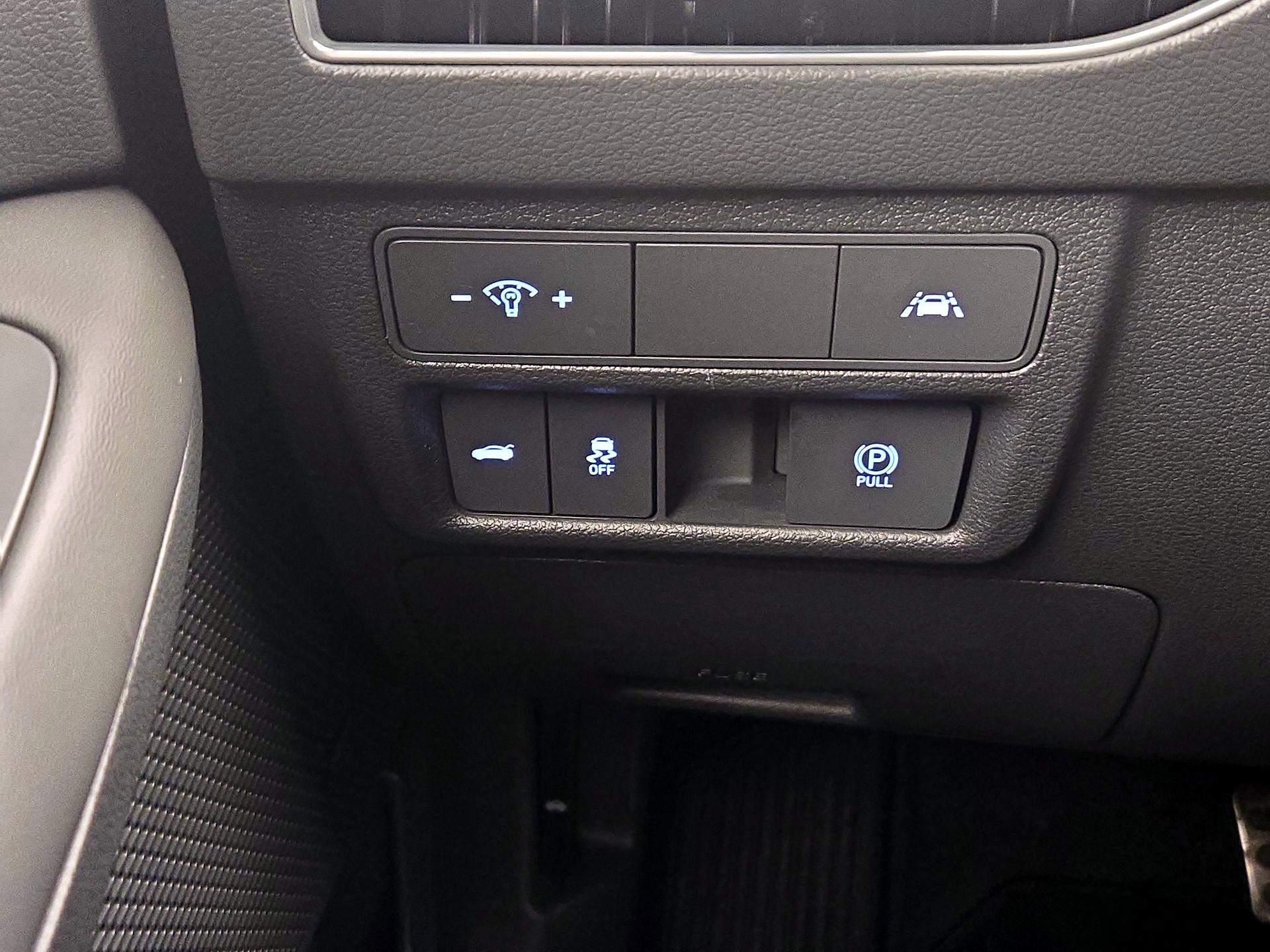 Thumbnail: 2023 Hyundai Sonata - 13