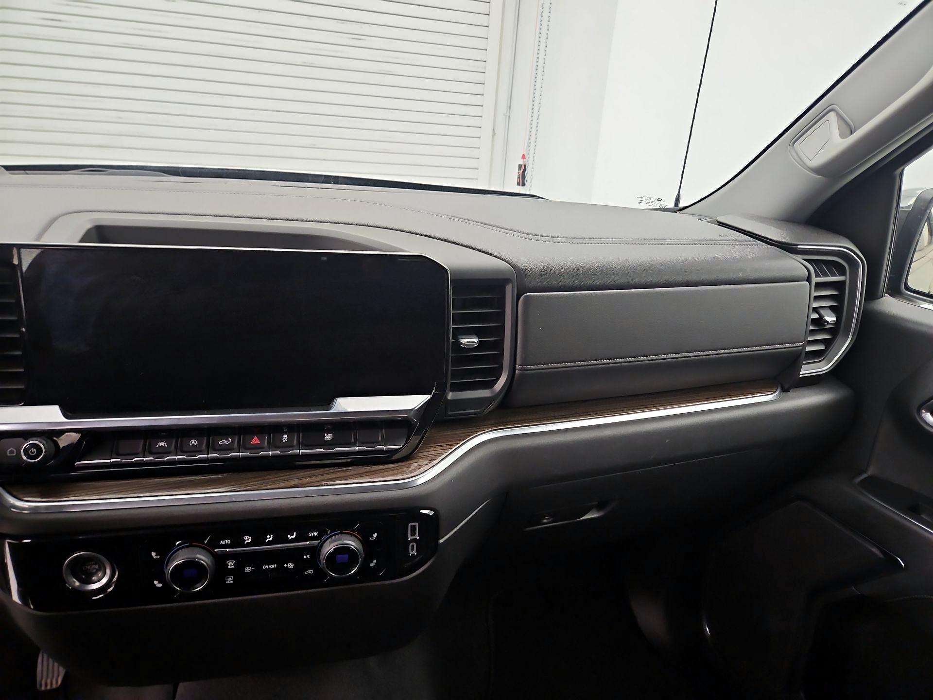 Thumbnail: 2023 Chevrolet Silverado 1500 - 9