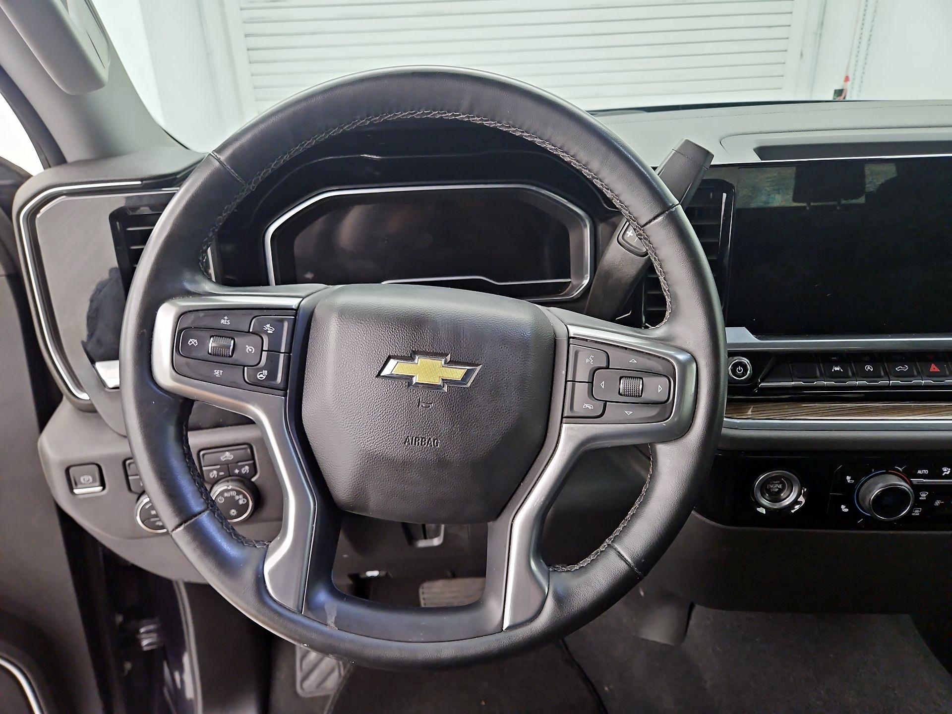 Thumbnail: 2023 Chevrolet Silverado 1500 - 10