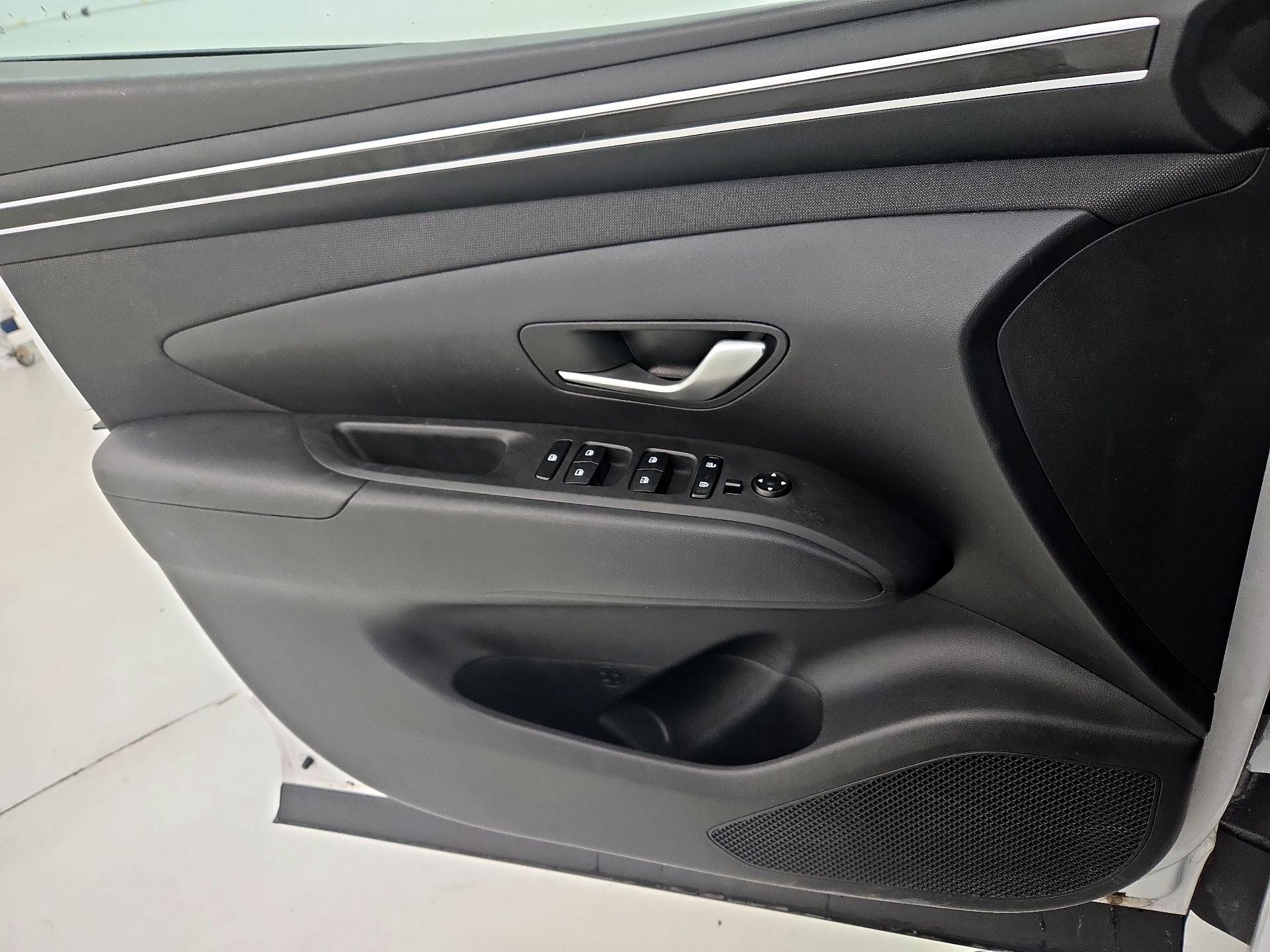 Thumbnail: 2023 Hyundai Tucson - 12