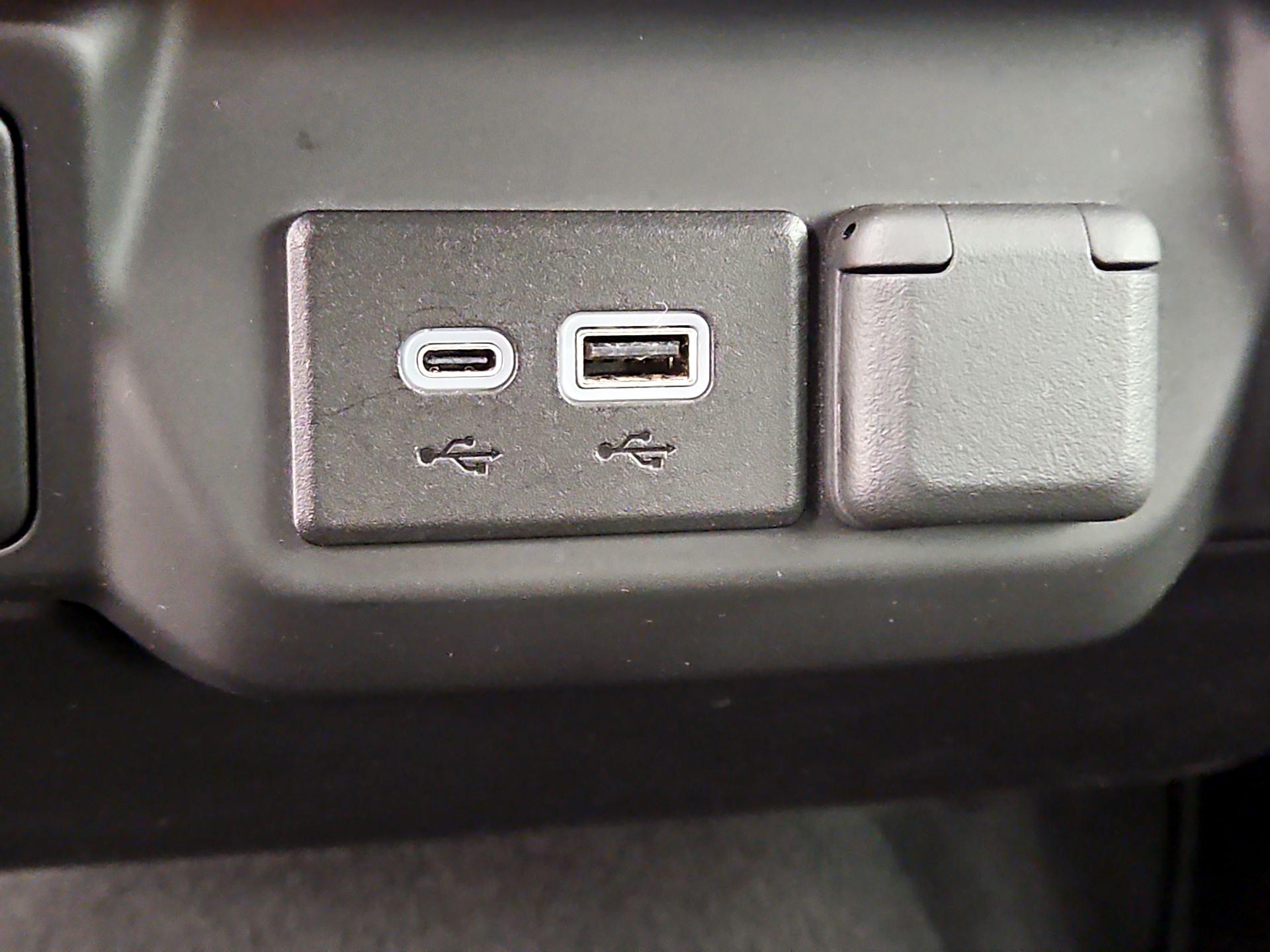 Thumbnail: 2023 Chevrolet Silverado 1500 - 18