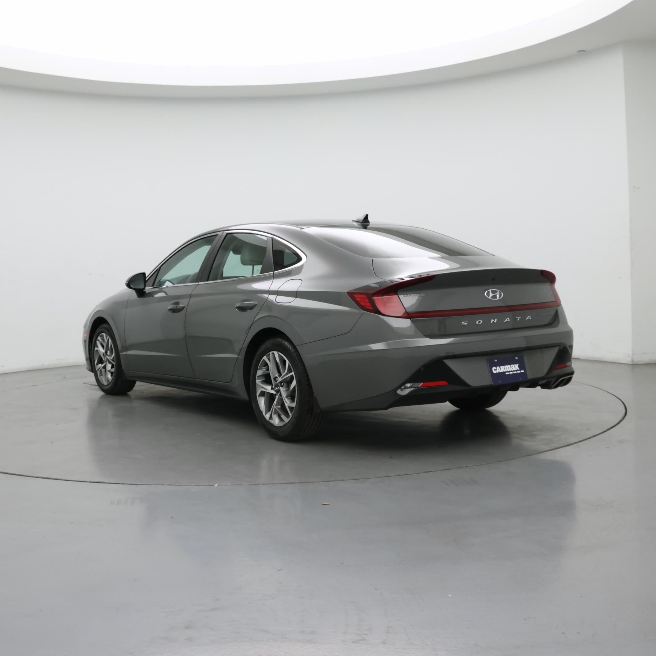 Thumbnail: 2023 Hyundai Sonata - 2