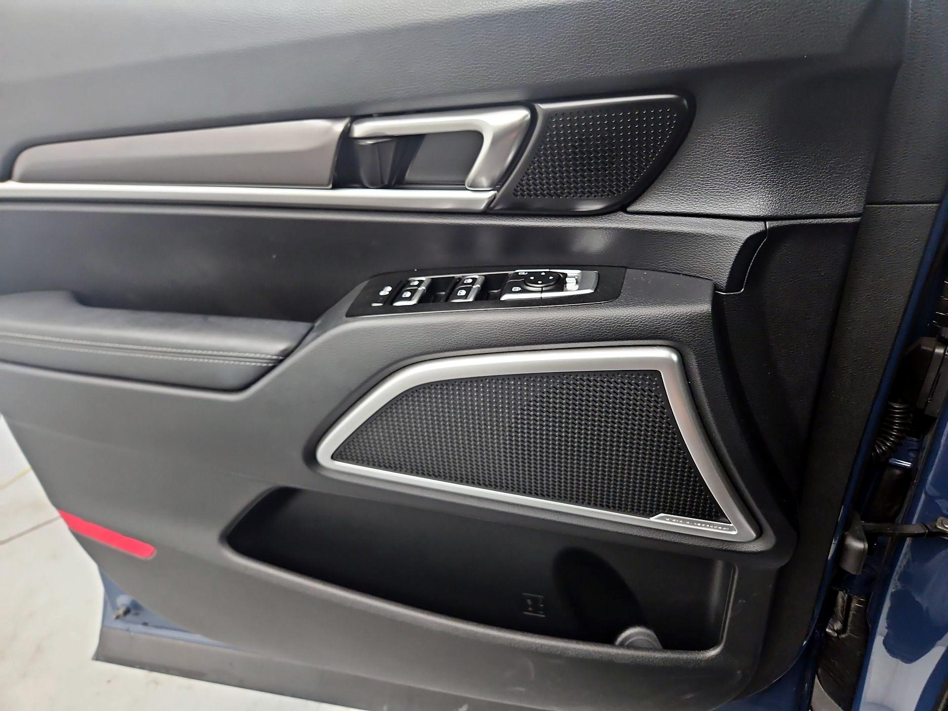 Thumbnail: 2023 Kia Telluride - 12