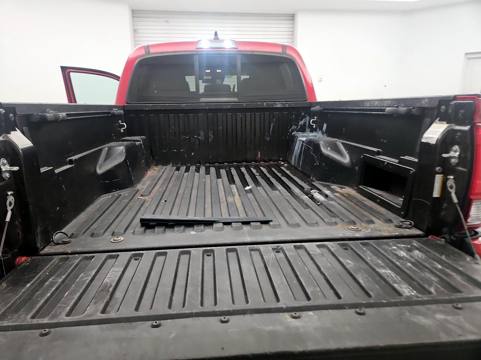 Thumbnail: 2022 Toyota Tacoma - 20