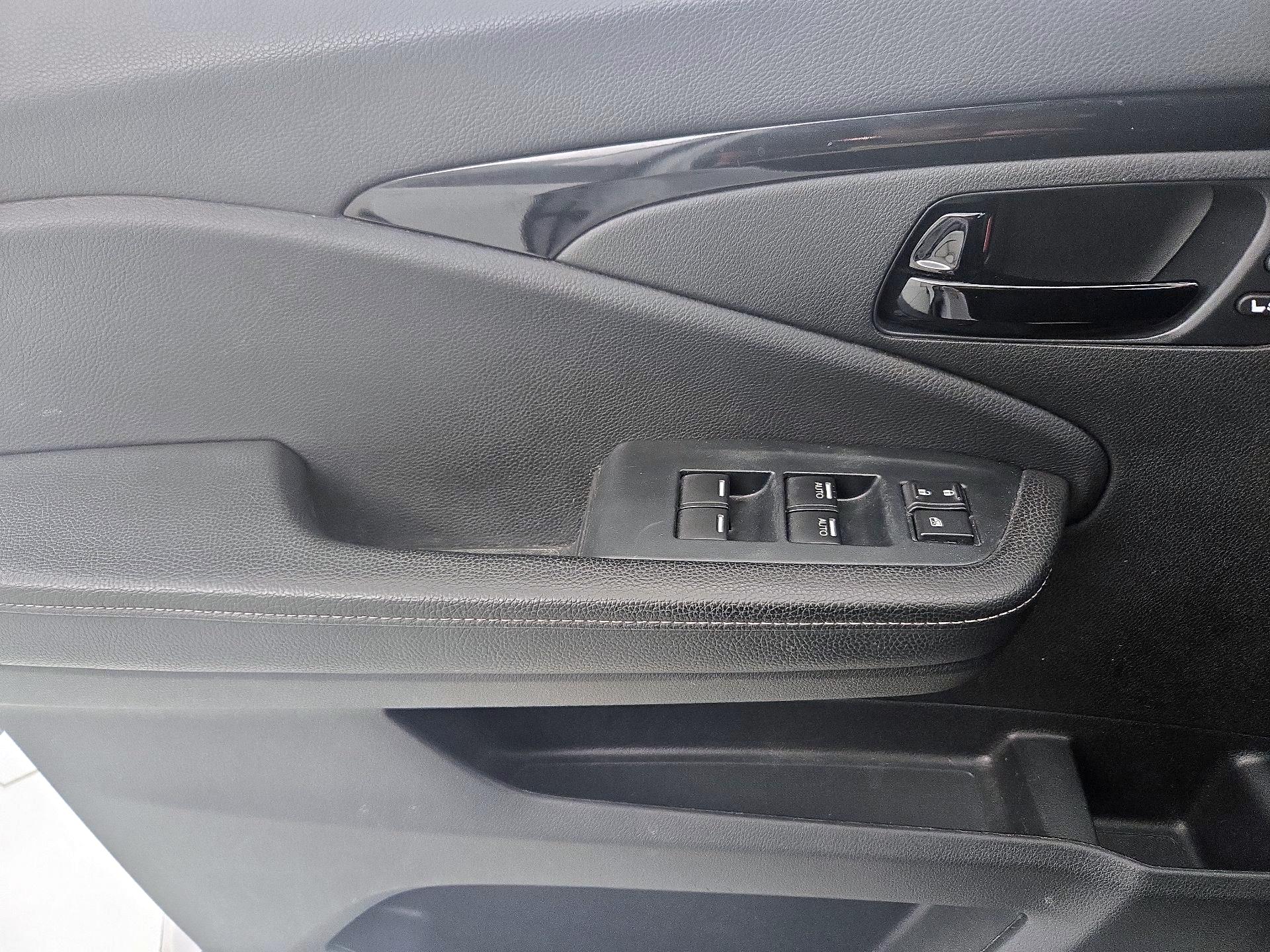 Thumbnail: 2023 Honda Passport - 12