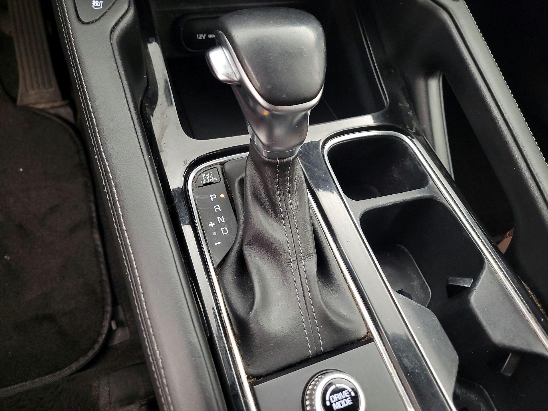 Thumbnail: 2023 Kia Telluride - 17