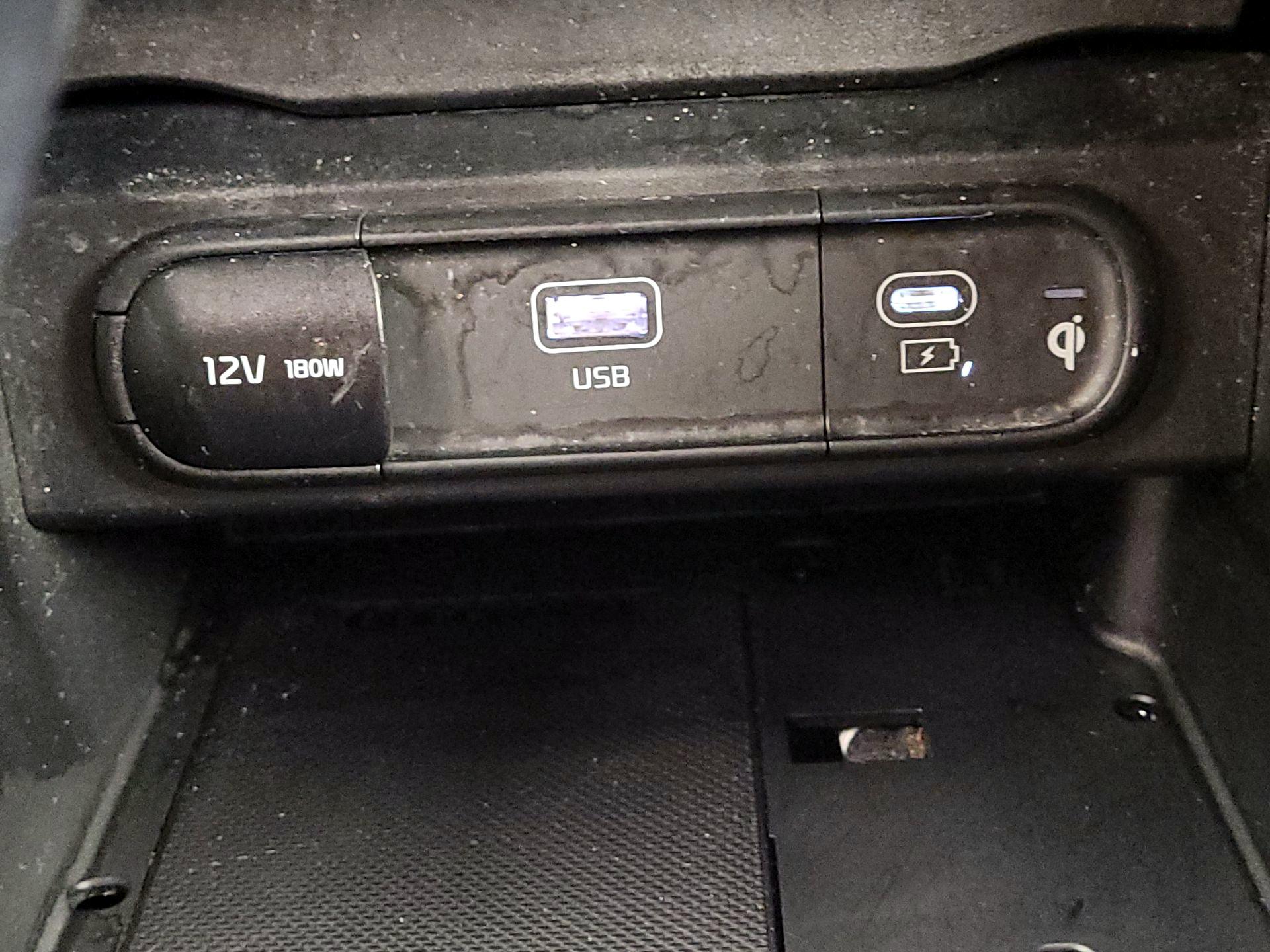 Thumbnail: 2023 Kia Telluride - 18