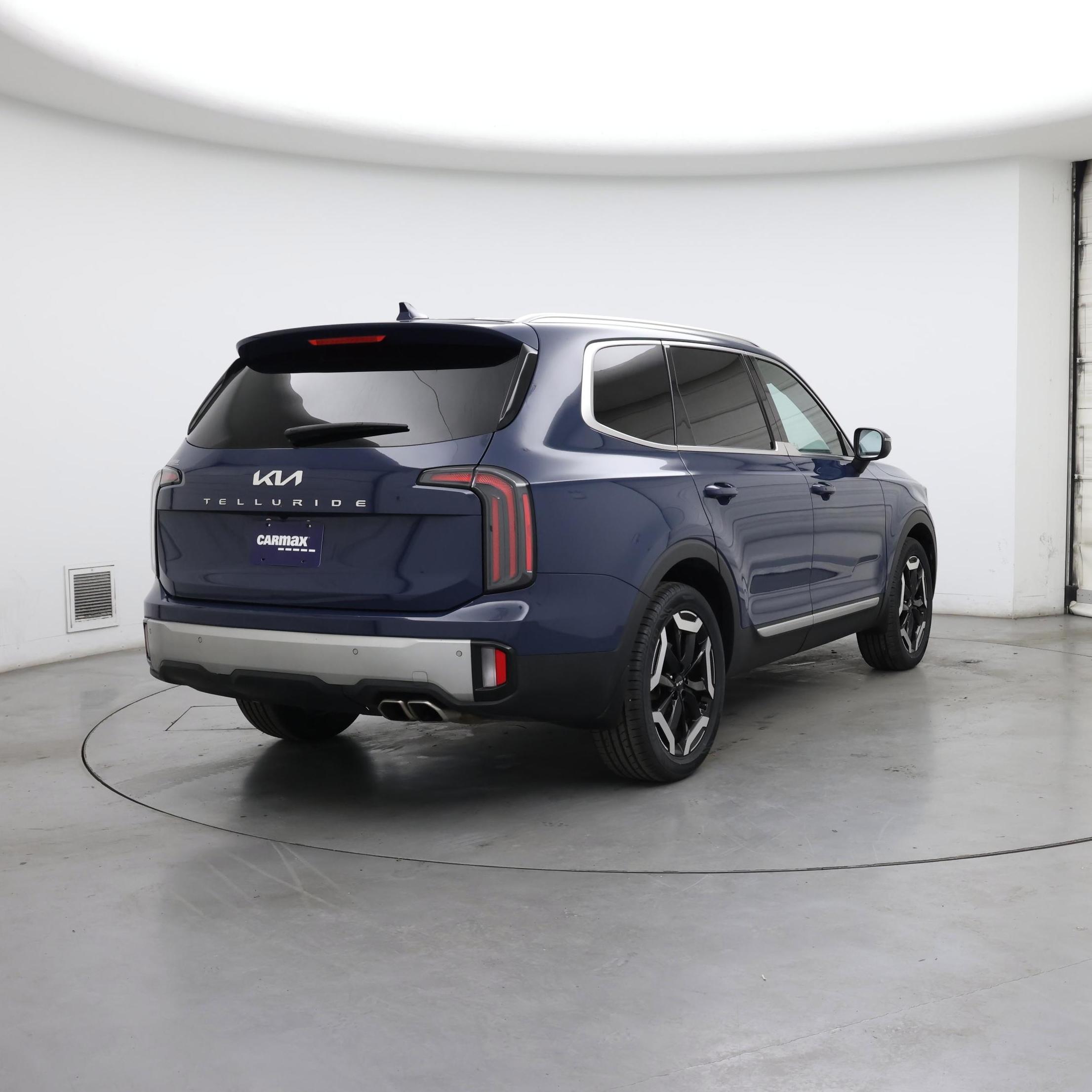 Thumbnail: 2023 Kia Telluride - 8