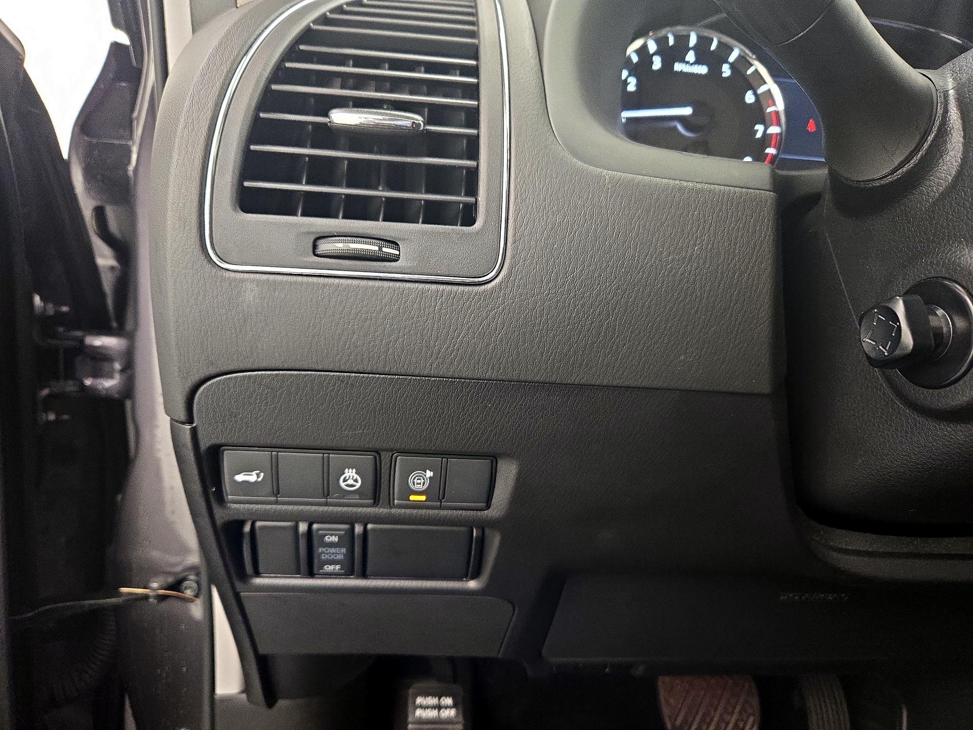 Thumbnail: 2023 INFINITI QX80 - 13