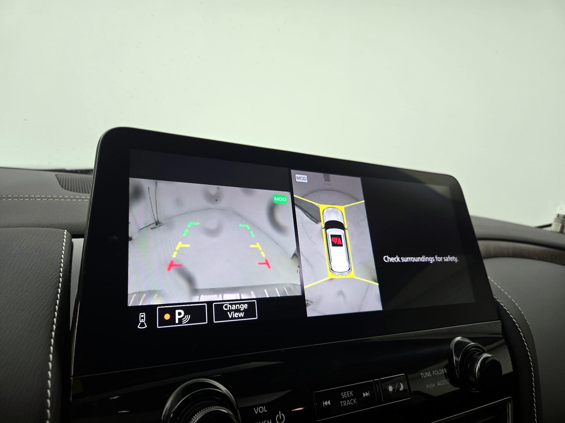 Thumbnail: 2023 INFINITI QX80 - 15