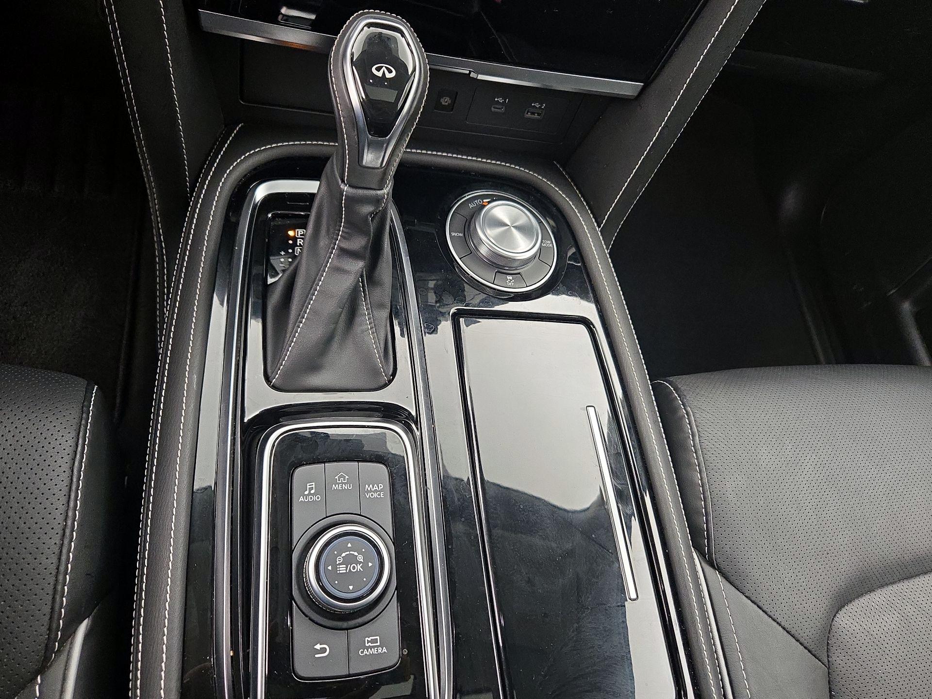 Thumbnail: 2023 INFINITI QX80 - 18