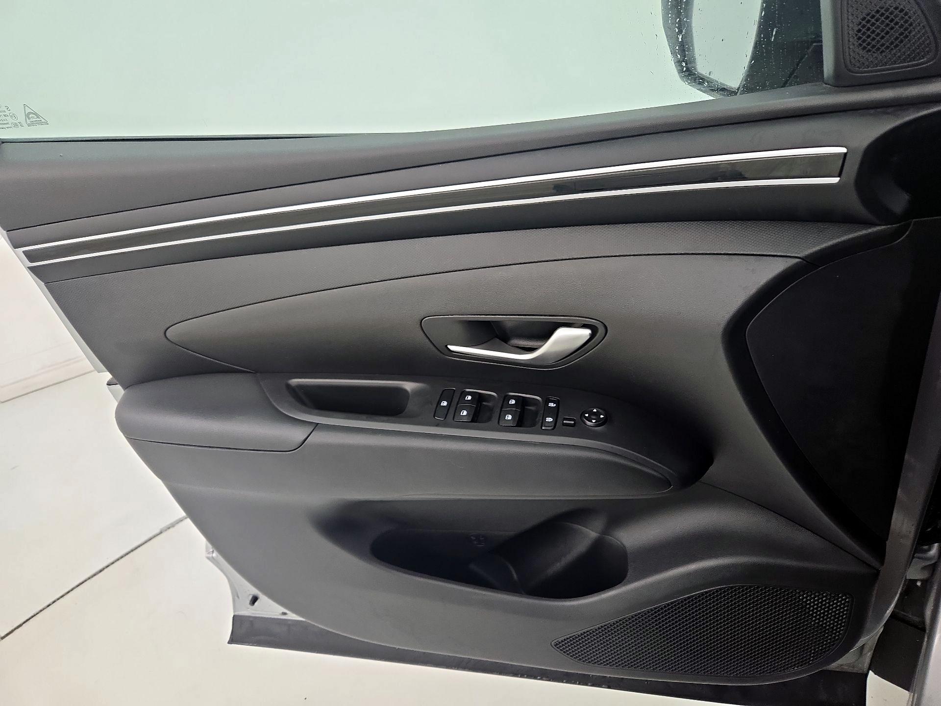 Thumbnail: 2023 Hyundai Tucson - 12