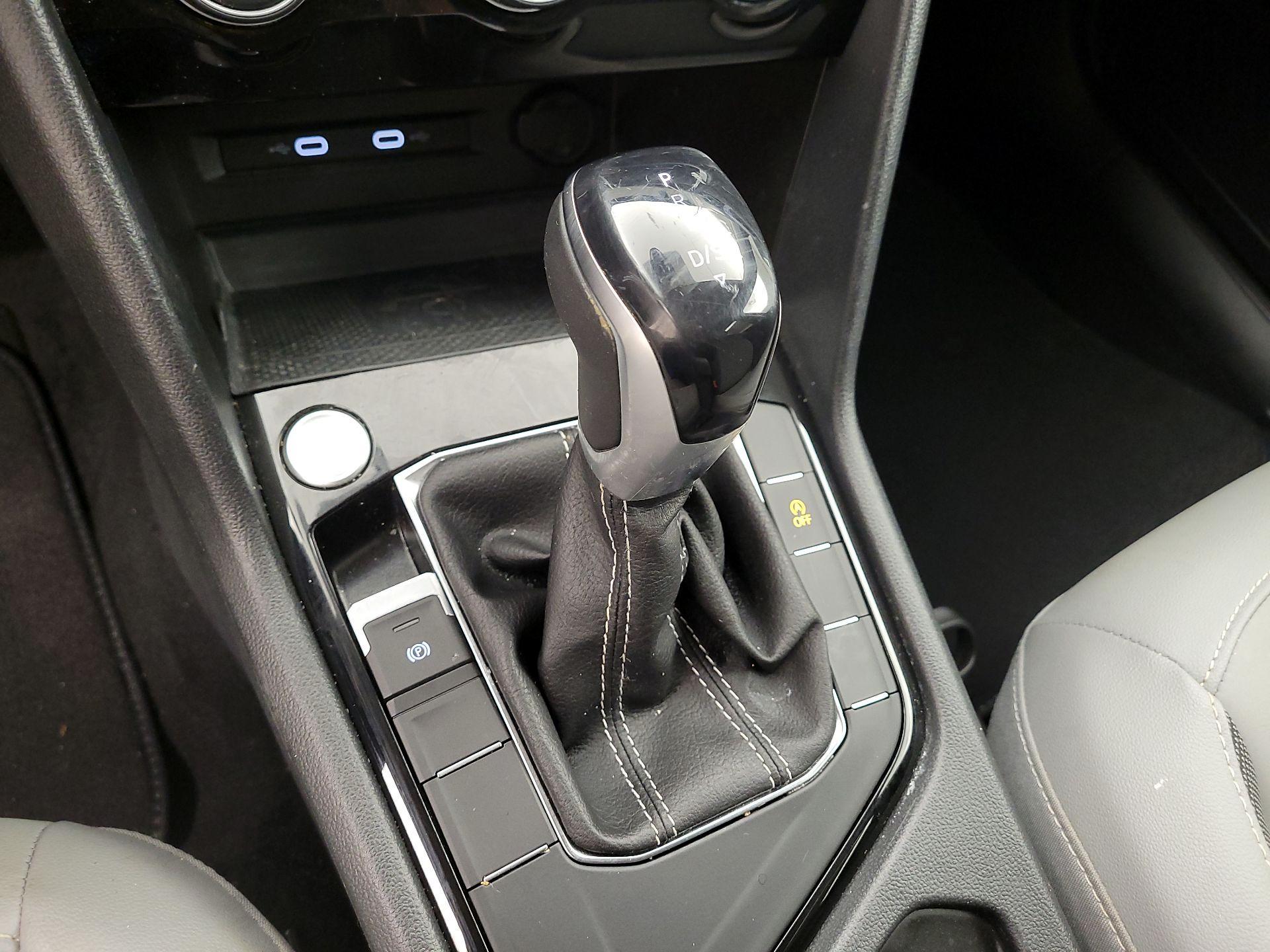 Thumbnail: 2023 Volkswagen Taos - 17