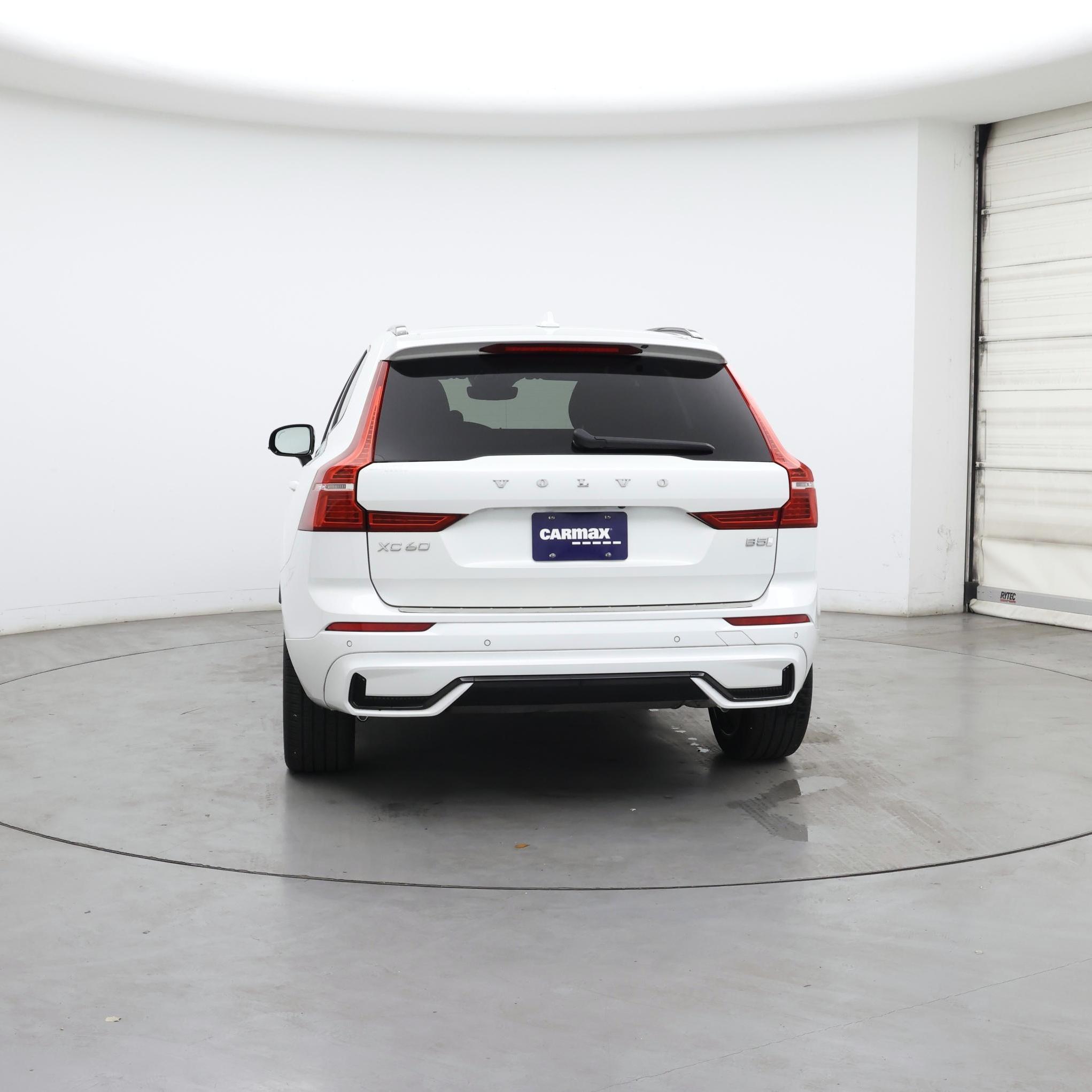 Thumbnail: 2022 Volvo XC60 - 6