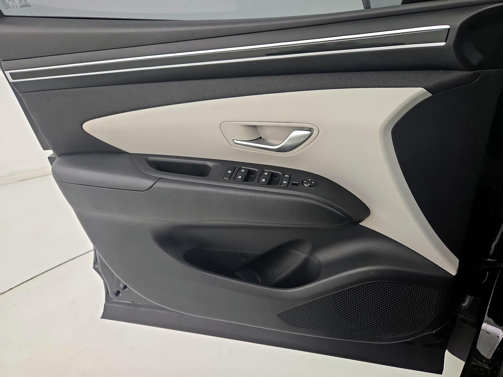 Thumbnail: 2023 Hyundai Tucson - 12