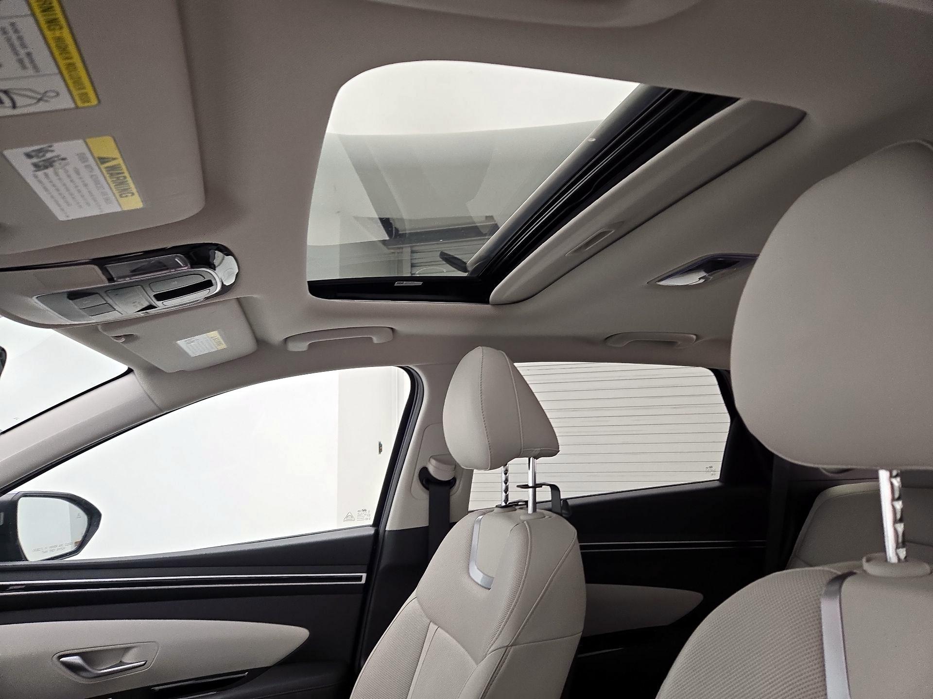 Thumbnail: 2023 Hyundai Tucson - 19