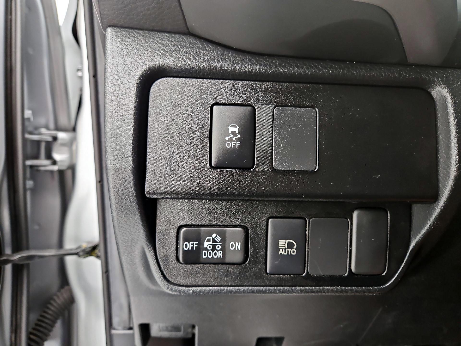 Thumbnail: 2022 Toyota Tacoma - 13