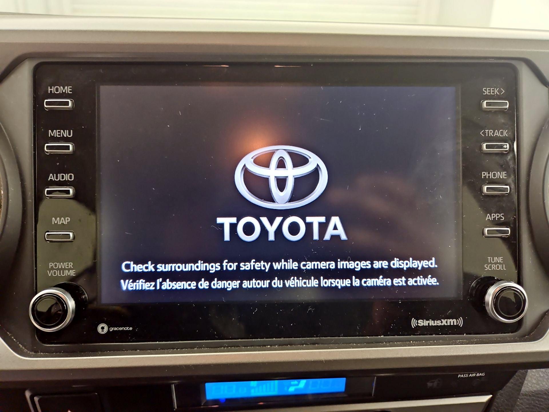 Thumbnail: 2022 Toyota Tacoma - 15