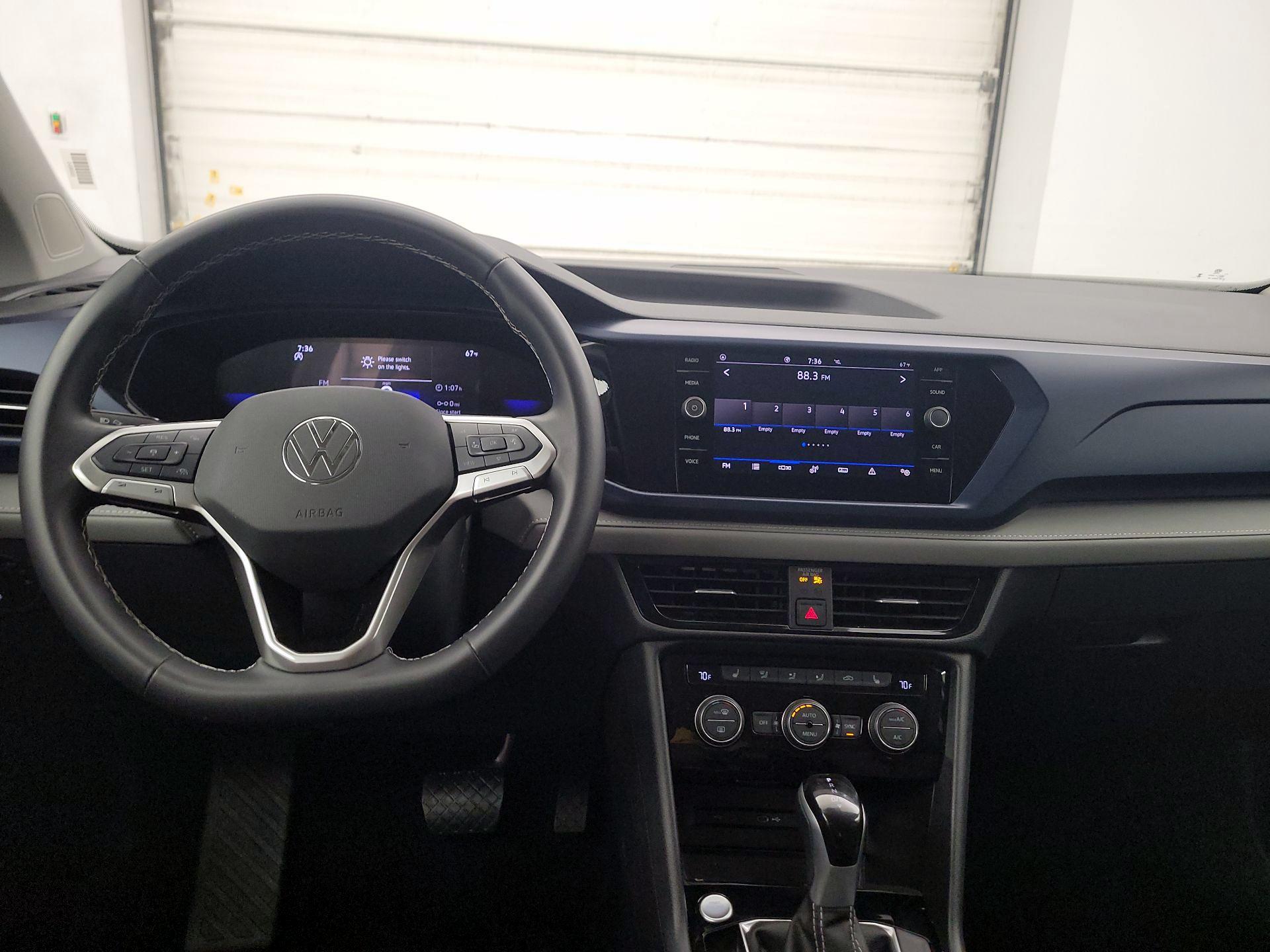 Thumbnail: 2024 Volkswagen Taos - 9