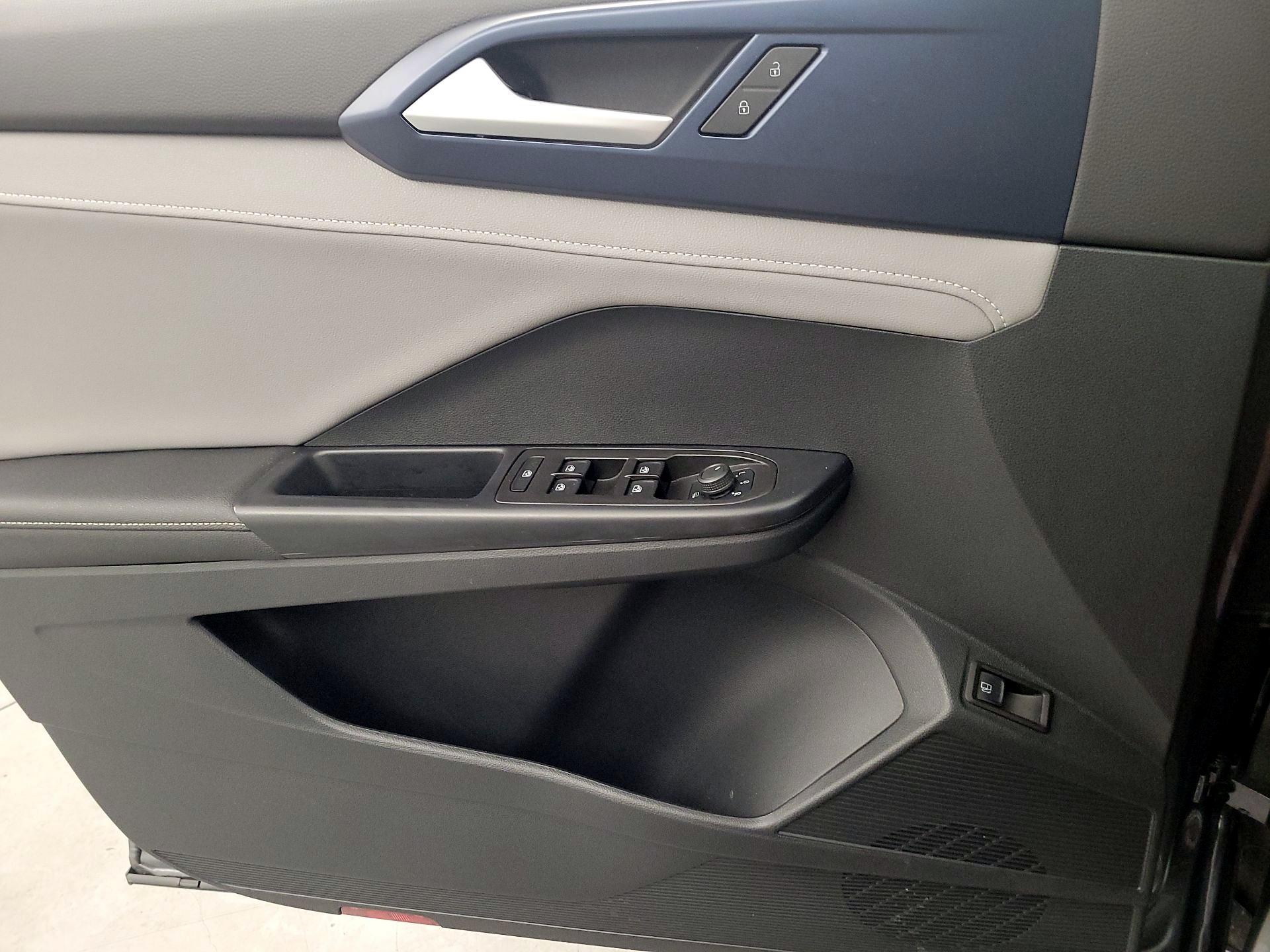 Thumbnail: 2024 Volkswagen Taos - 12