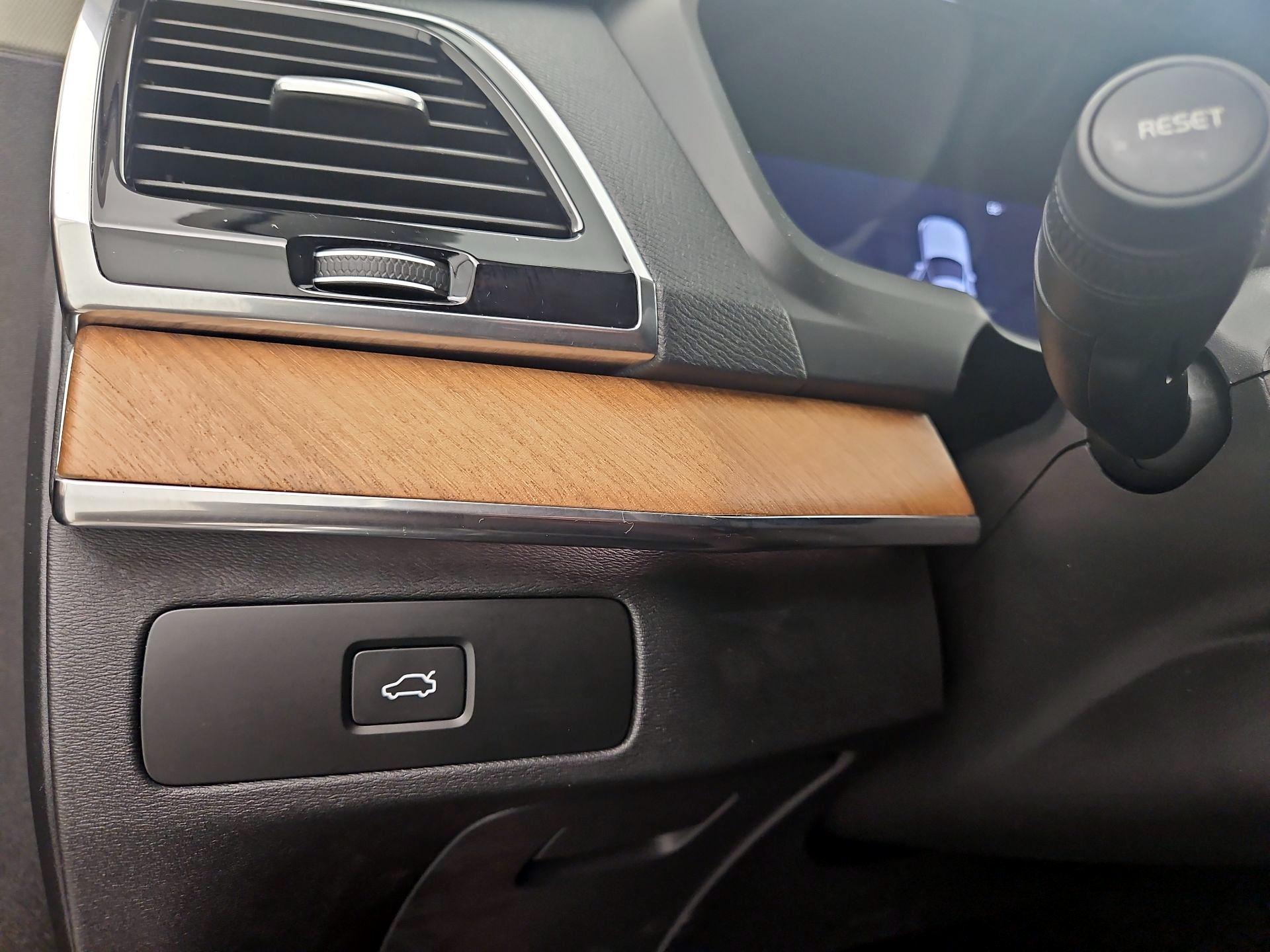 Thumbnail: 2024 Volvo XC90 - 13