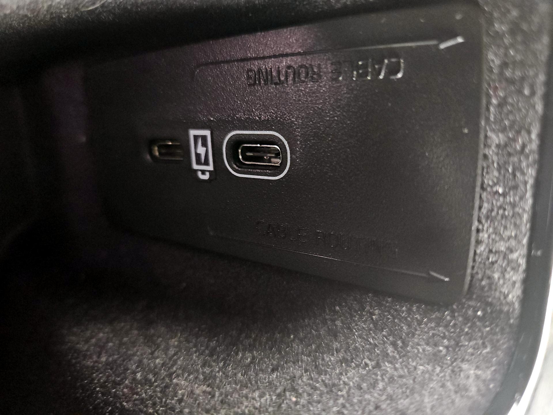 Thumbnail: 2024 Volvo XC90 - 18