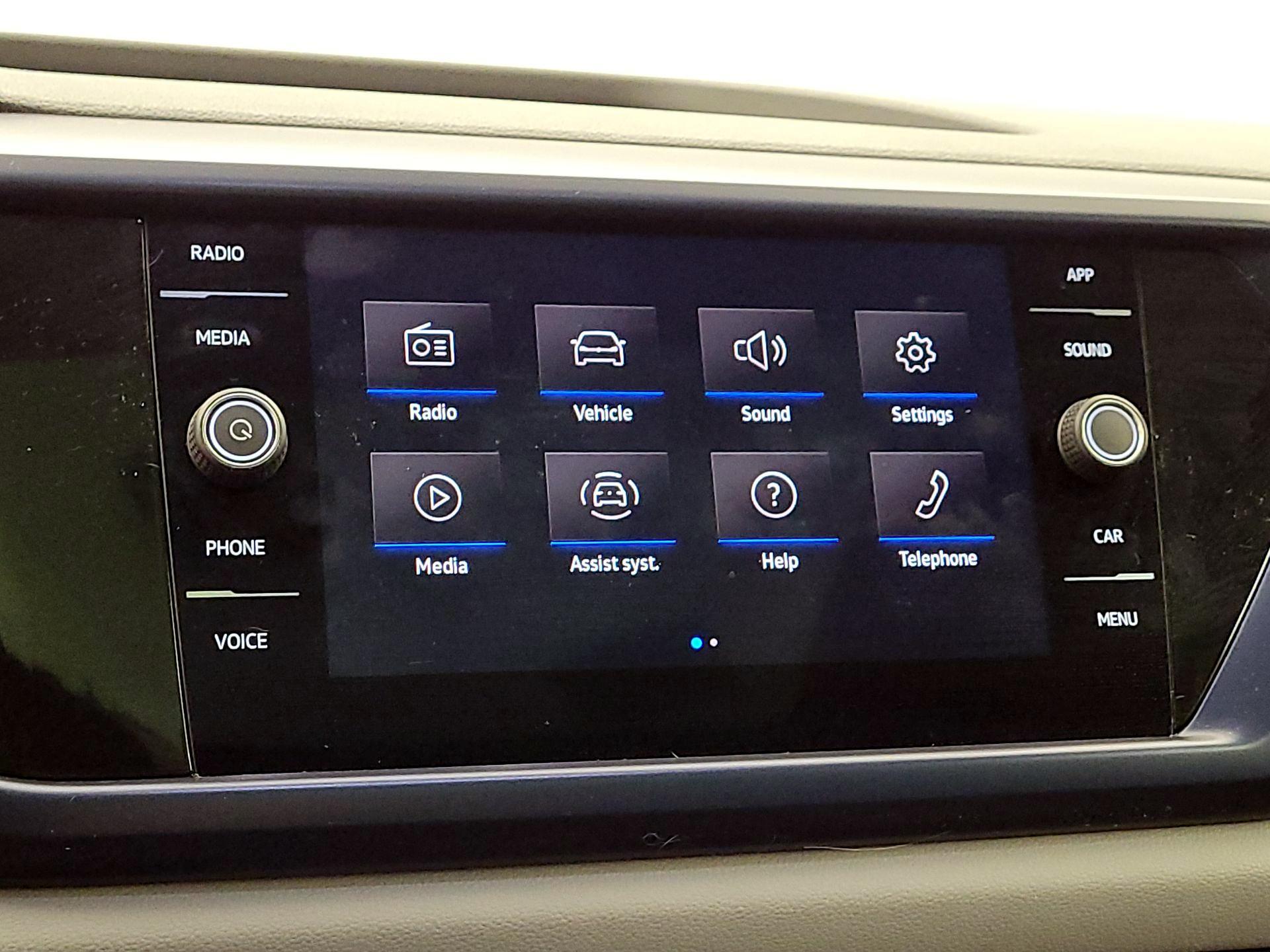 Thumbnail: 2022 Volkswagen Taos - 15