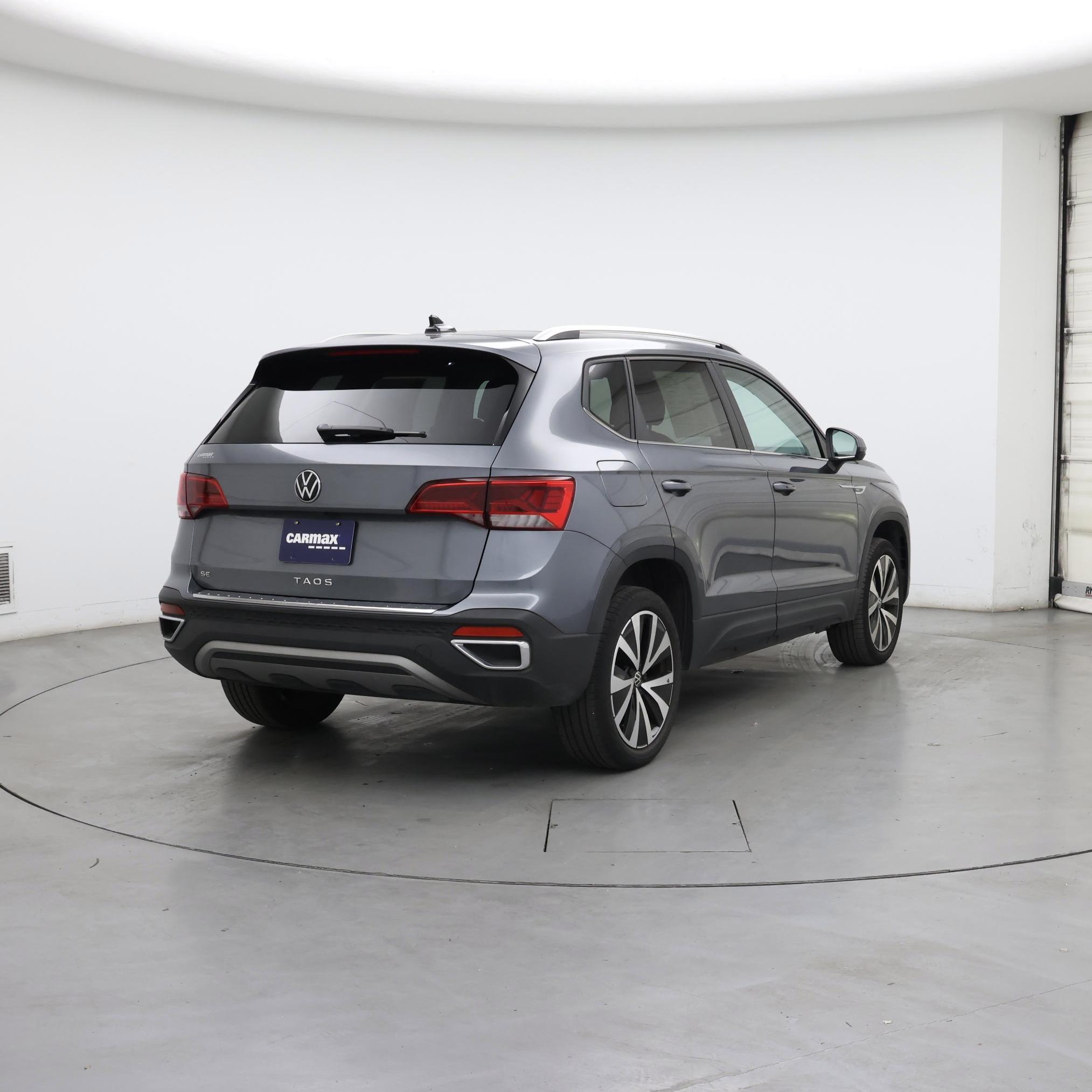 Thumbnail: 2022 Volkswagen Taos - 8