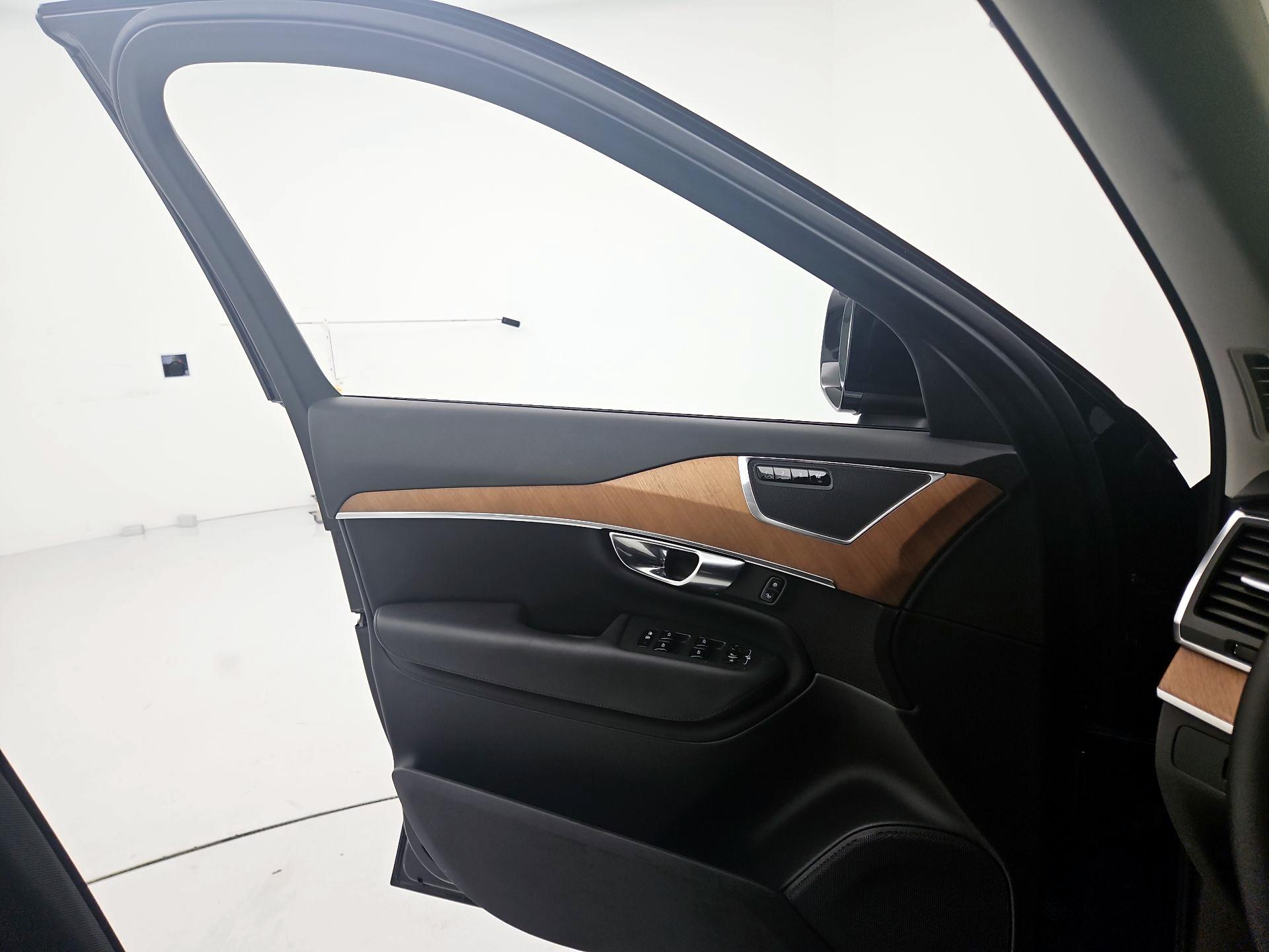 Thumbnail: 2024 Volvo XC90 - 12