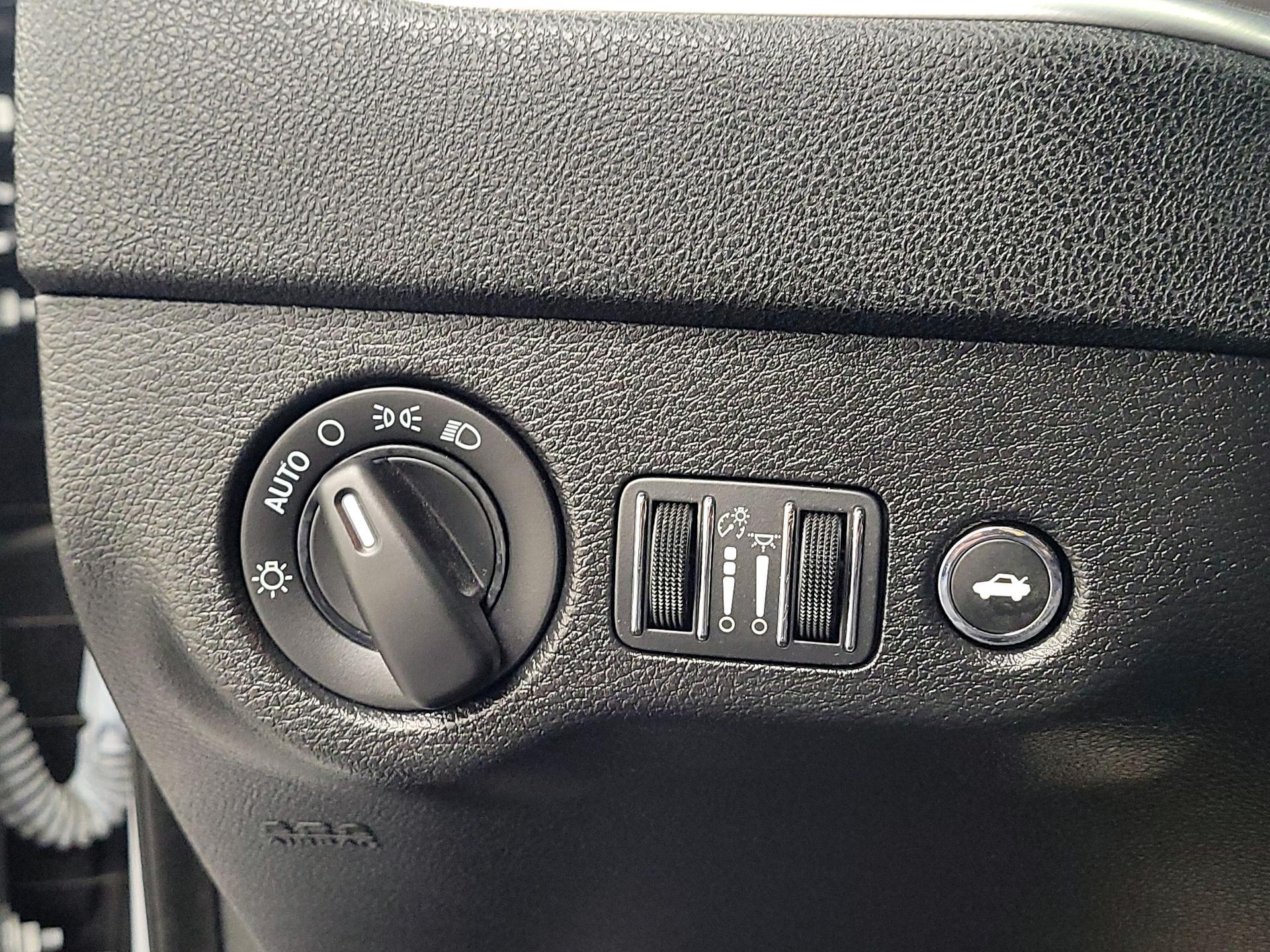 Thumbnail: 2022 Dodge Charger - 13