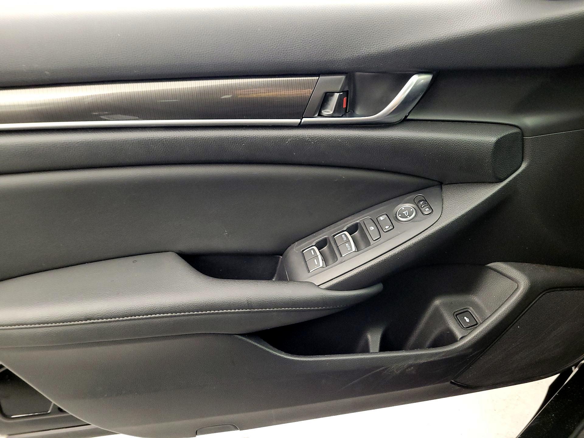 Thumbnail: 2020 Honda Accord - 12