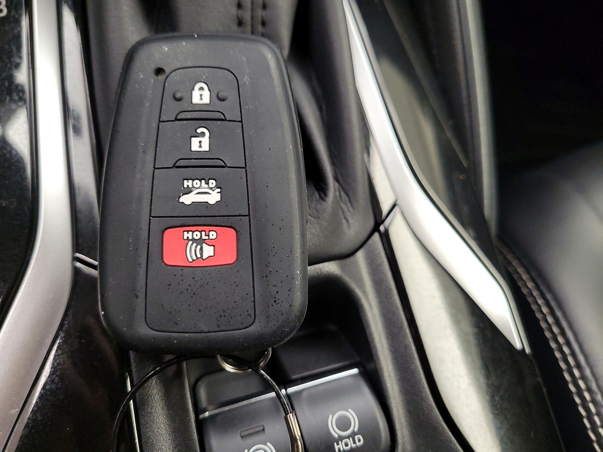 Thumbnail: 2020 Toyota Corolla - 18