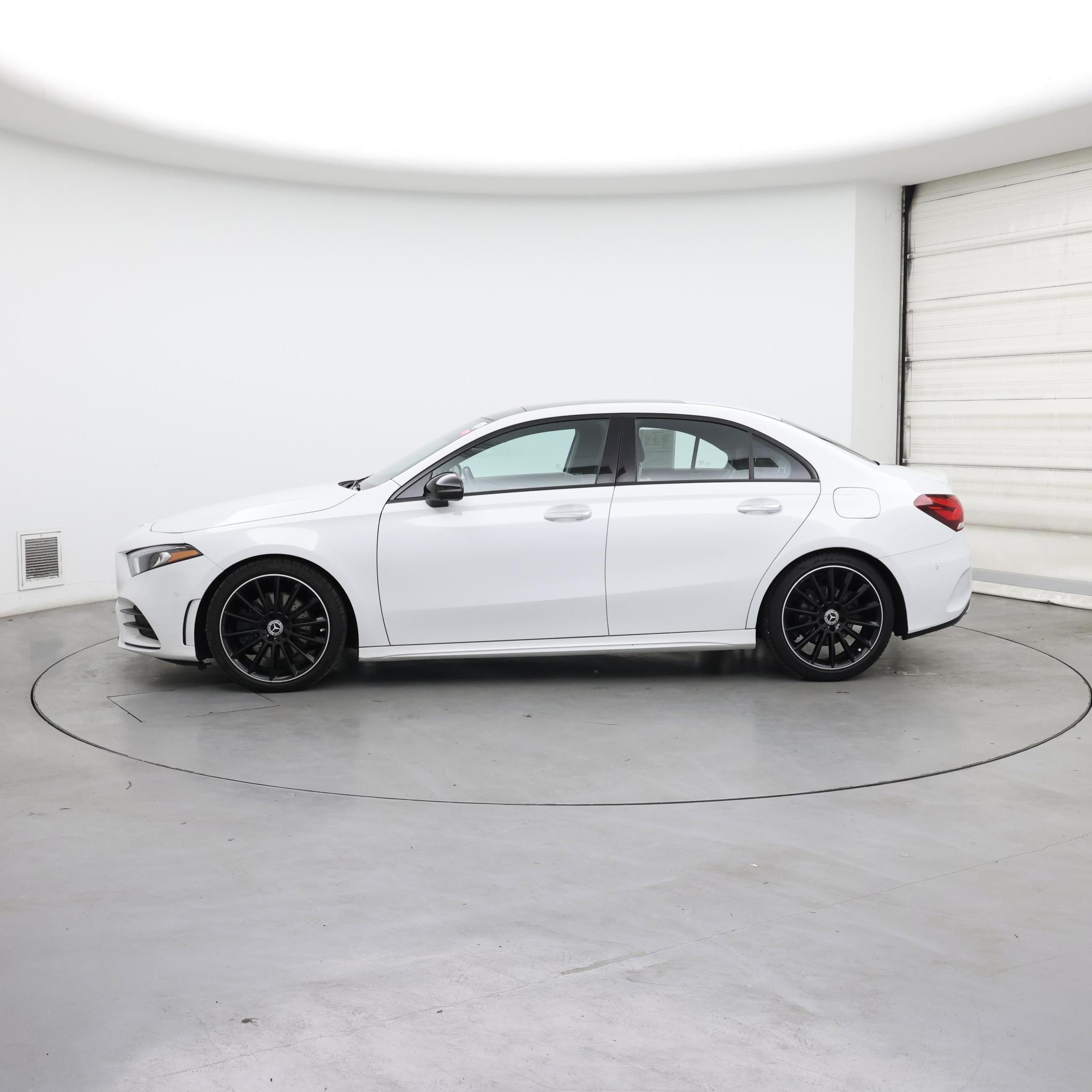 Thumbnail: 2020 Mercedes-Benz A-Class - 3