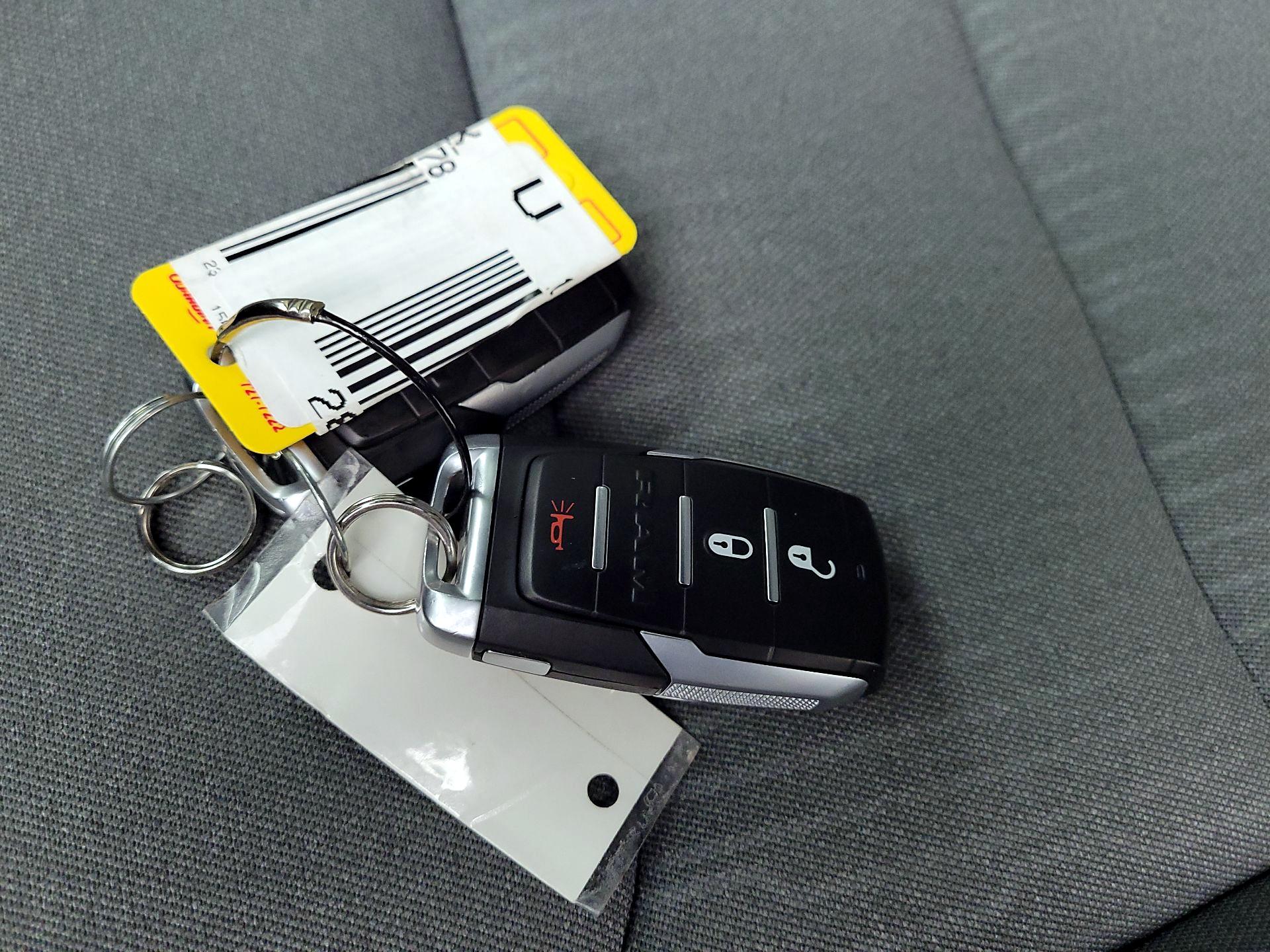 Thumbnail: 2023 RAM 1500 - 18