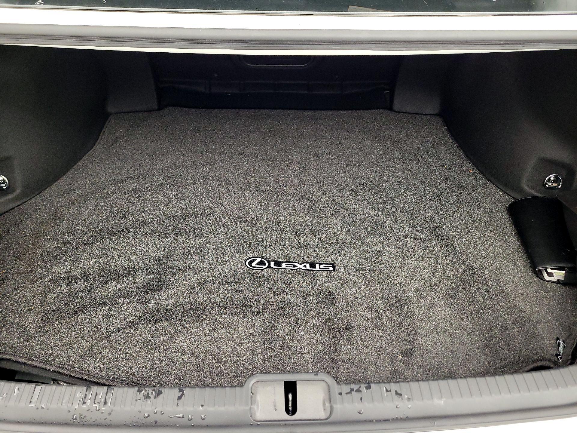 Thumbnail: 2022 Lexus ES - 20